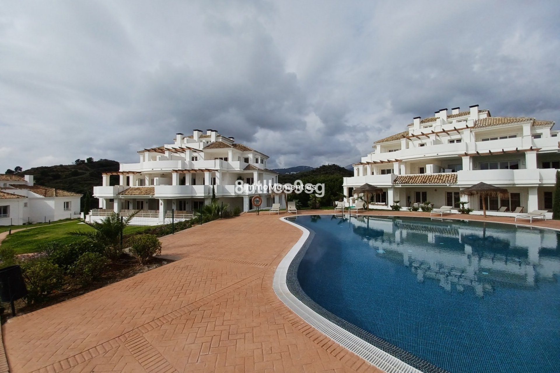 Resale - Apartment - Marbella - Nueva Andalucía