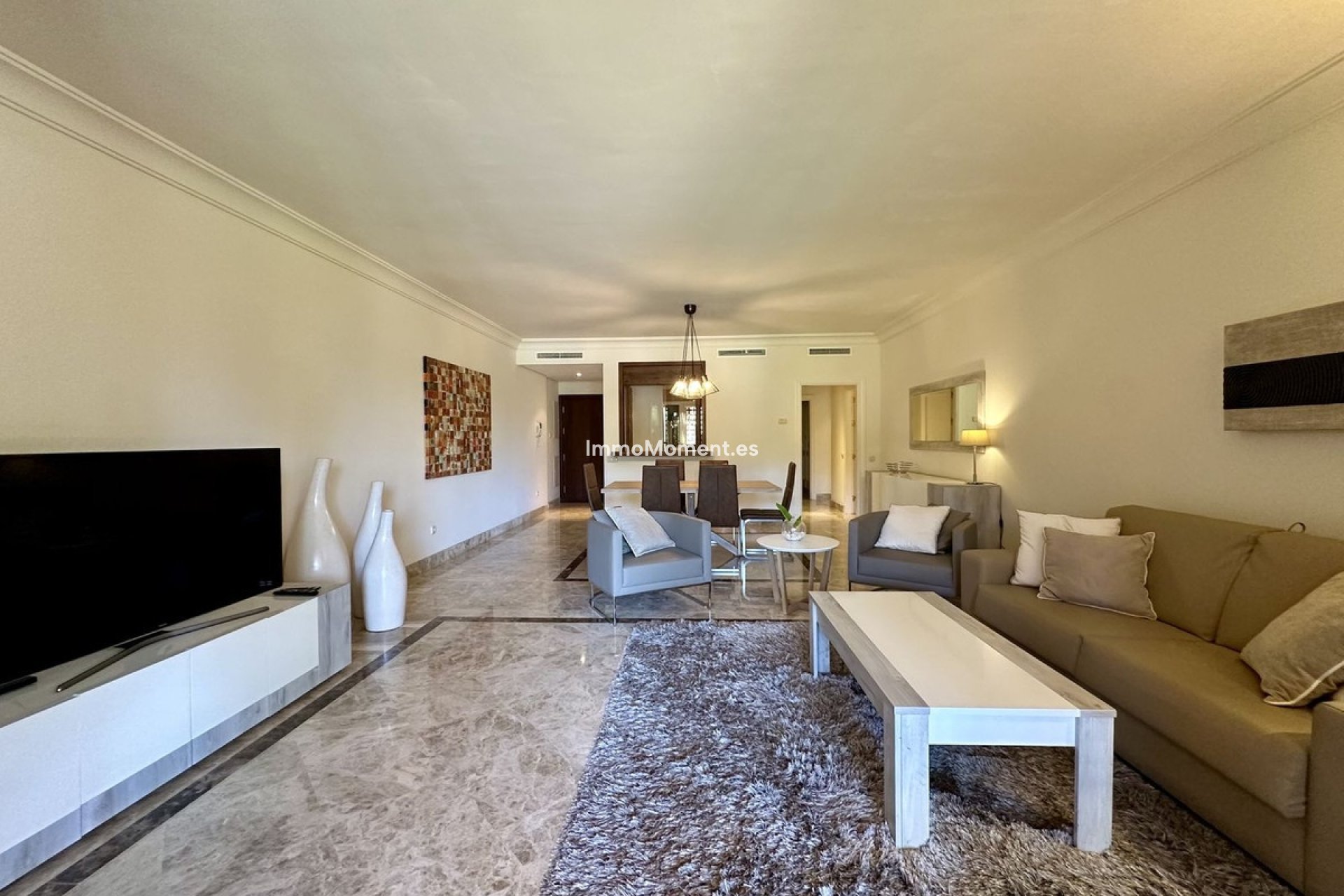Resale - Apartment - Marbella - Nueva Andalucía