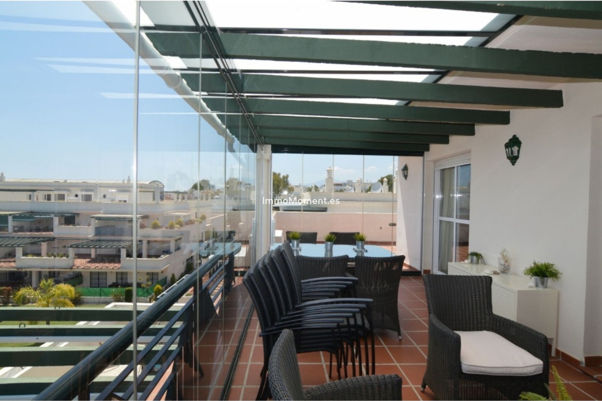 Resale - Apartment - Marbella - Nueva Andalucía