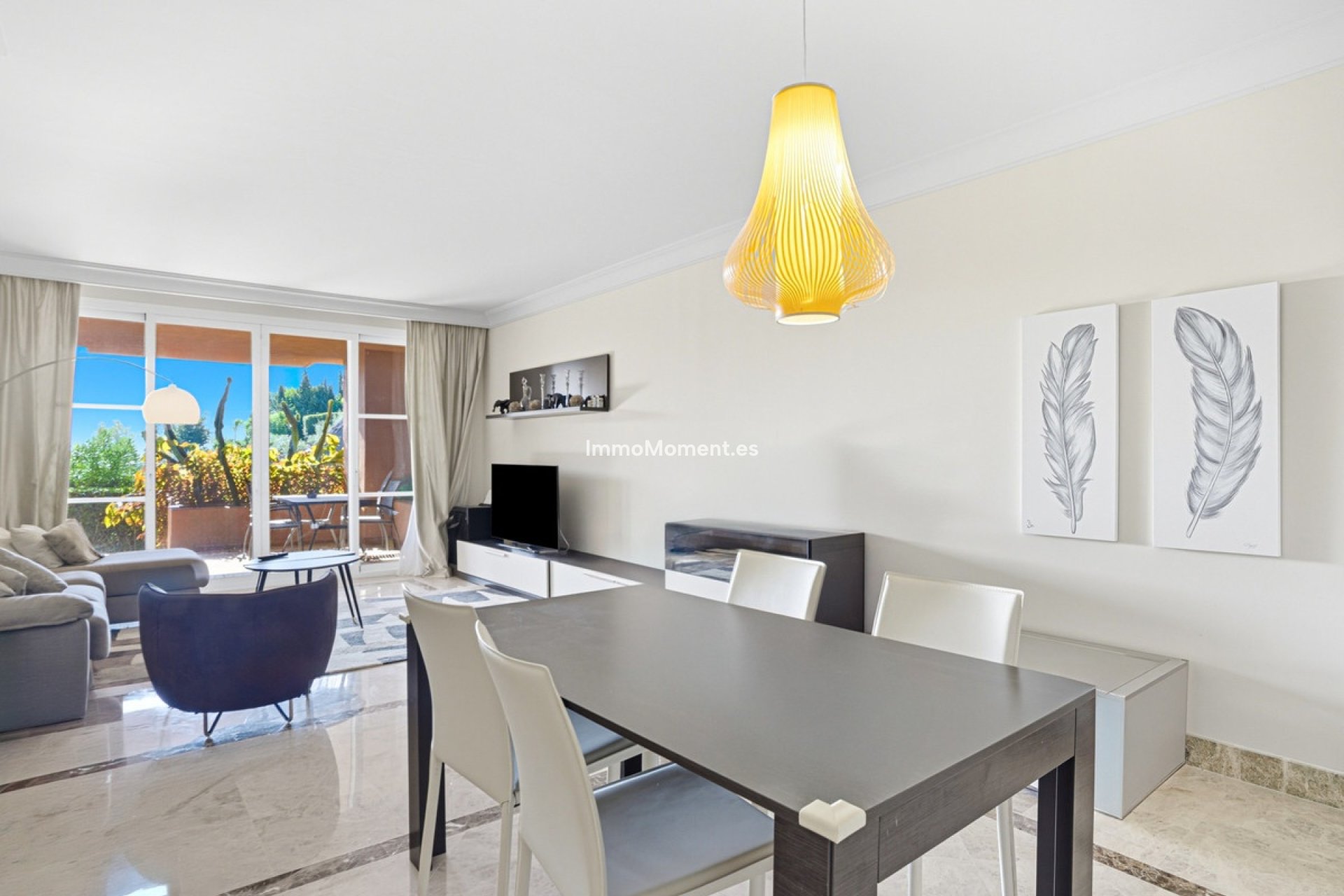 Resale - Apartment - Marbella - Nueva Andalucía