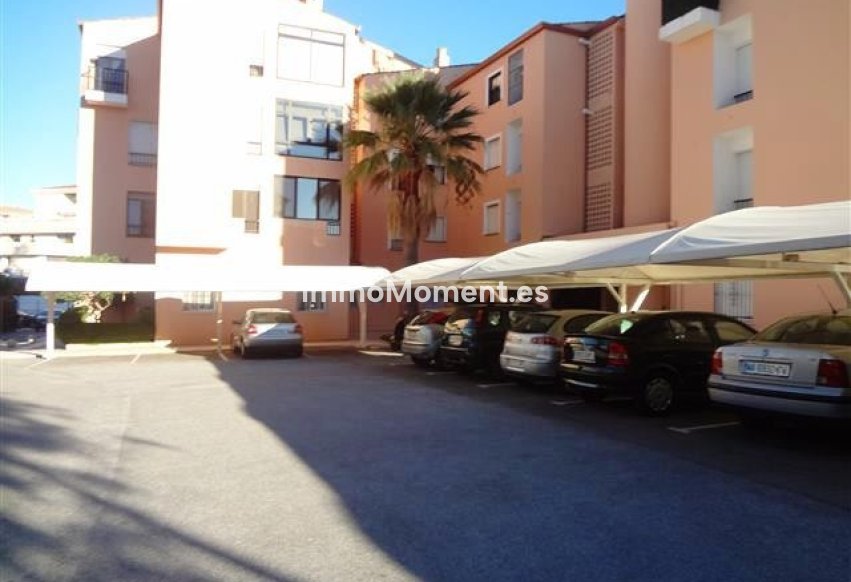 Resale - Apartment - Marbella - Nueva Andalucía