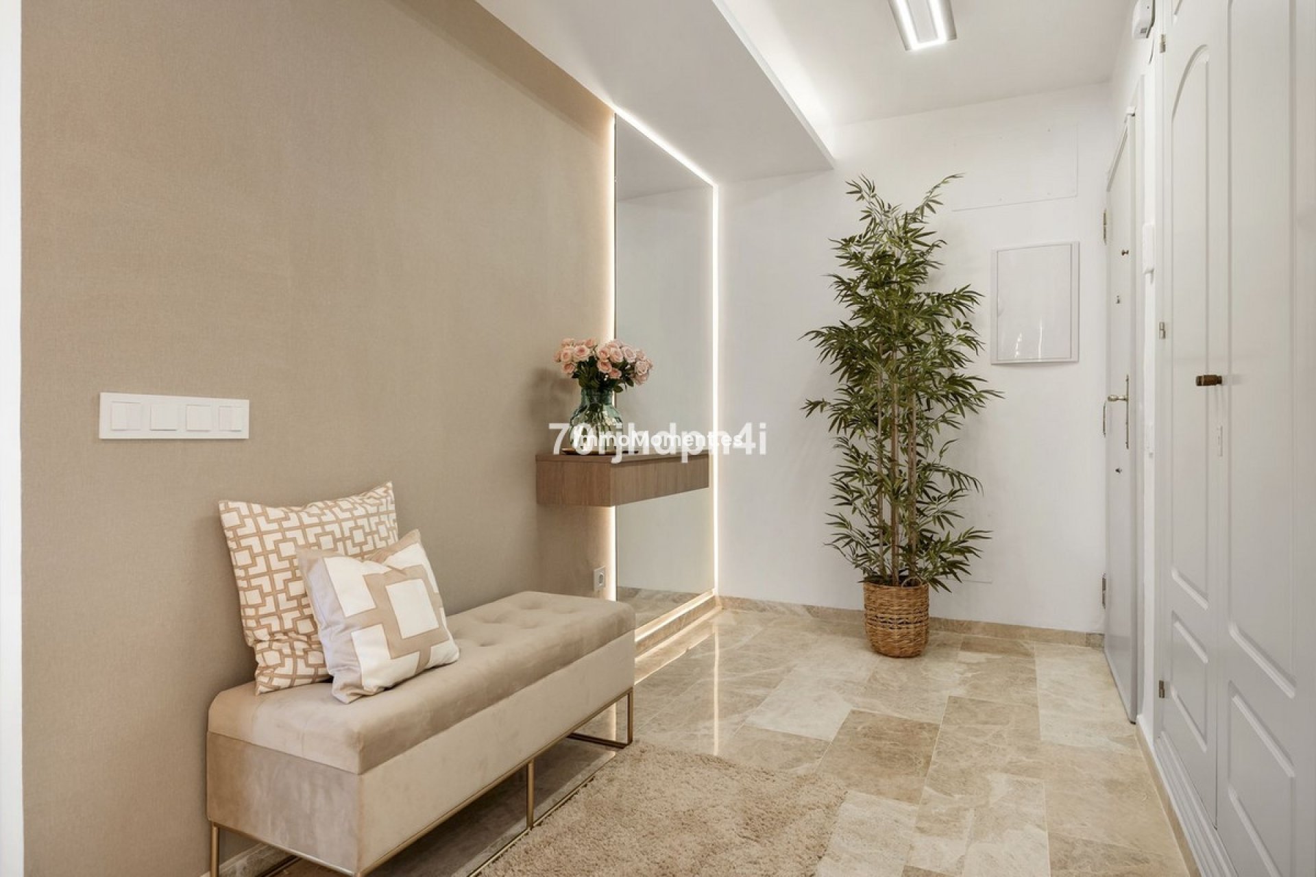 Resale - Apartment - Marbella - Nueva Andalucía