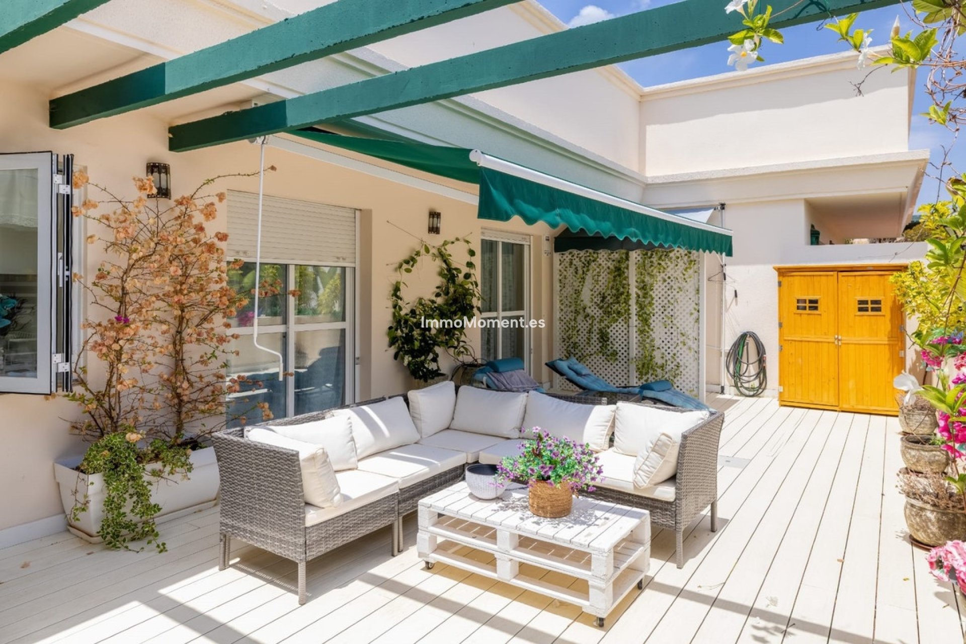 Resale - Apartment - Marbella - Nueva Andalucía