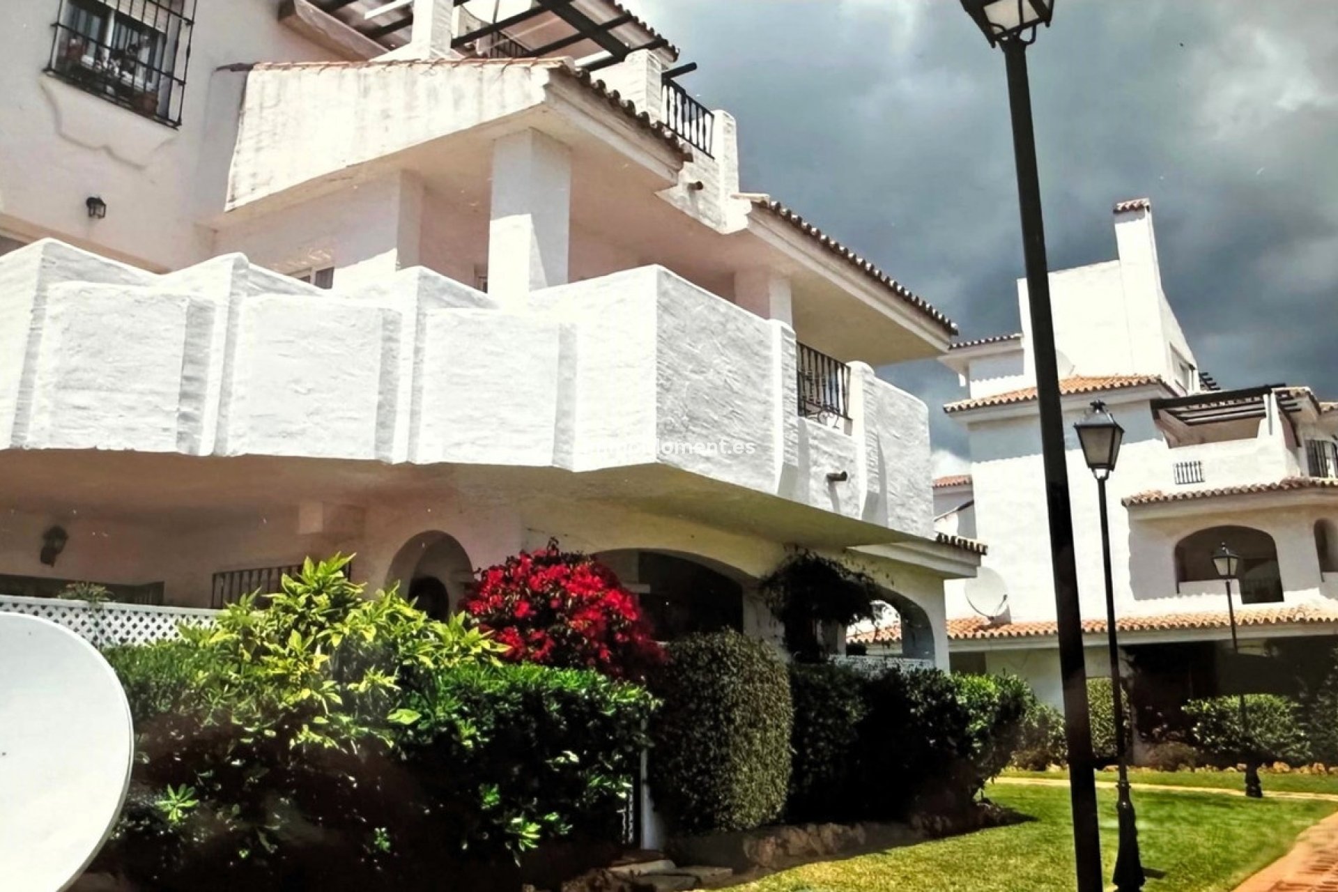Resale - Apartment - Marbella - Nueva Andalucía