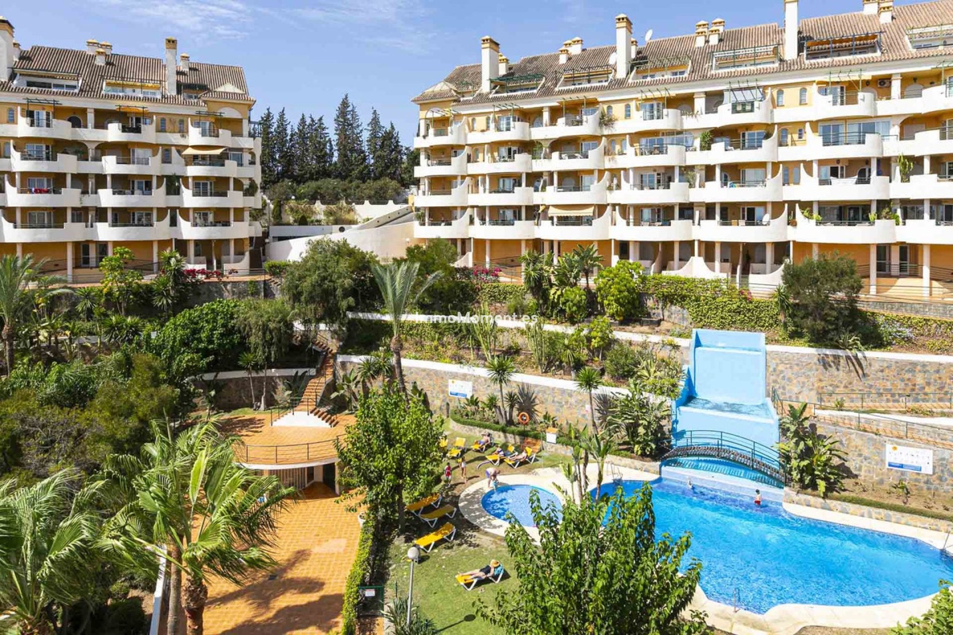 Resale - Apartment - Marbella - Nueva Andalucía