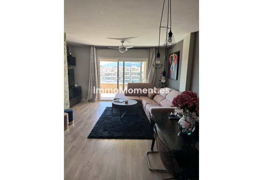 Resale - Apartment - Marbella - Nueva Andalucía