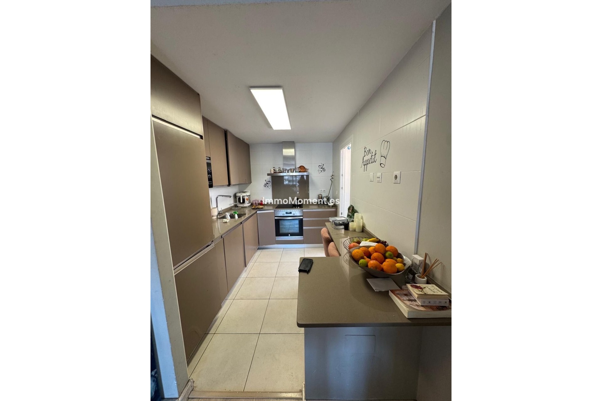 Resale - Apartment - Marbella - Nueva Andalucía