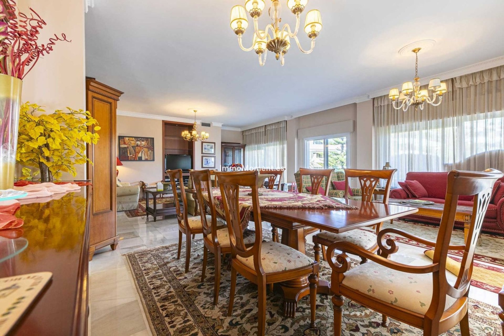 Resale - Apartment - Marbella - Nueva Andalucía