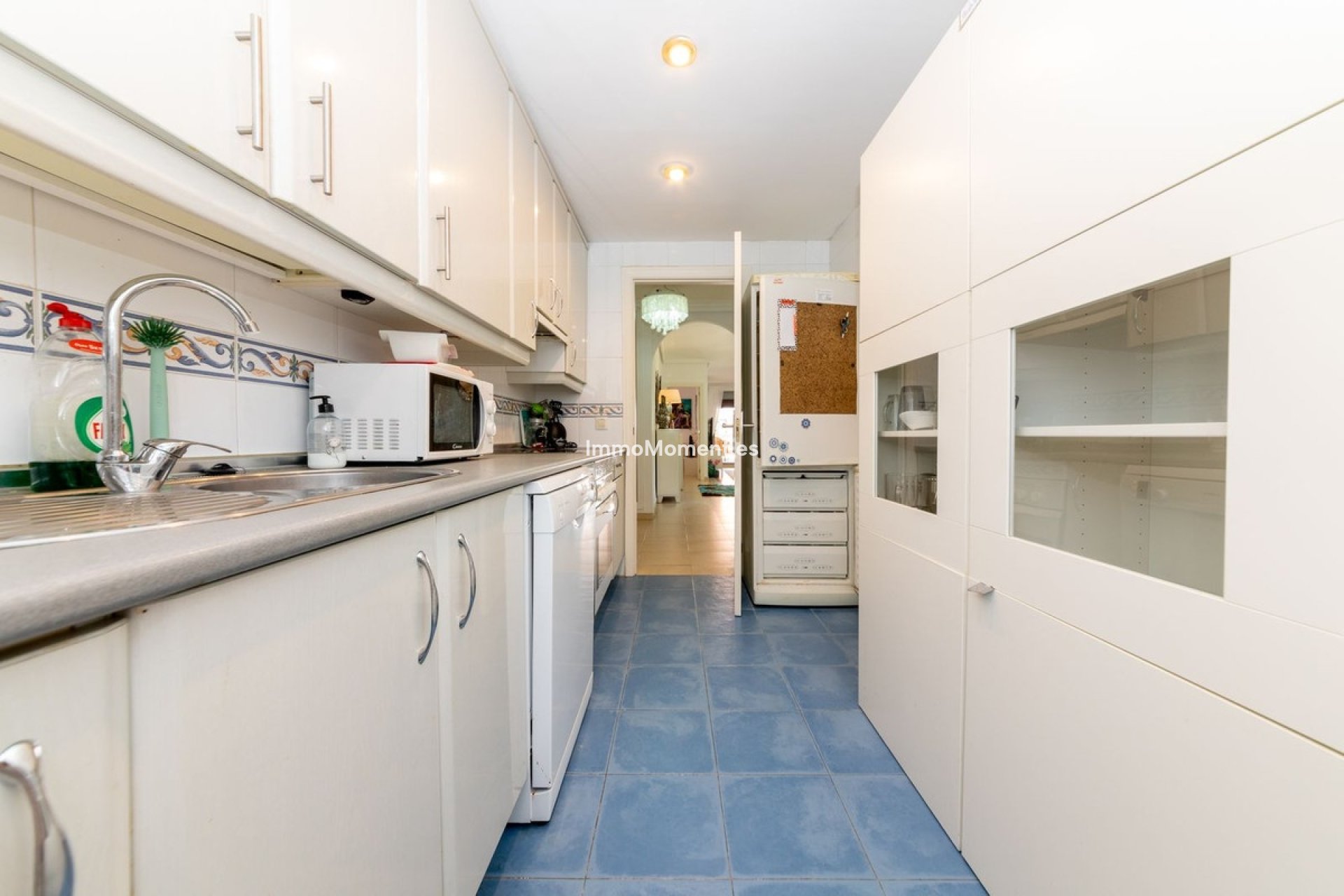 Resale - Apartment - Marbella - Nueva Andalucía