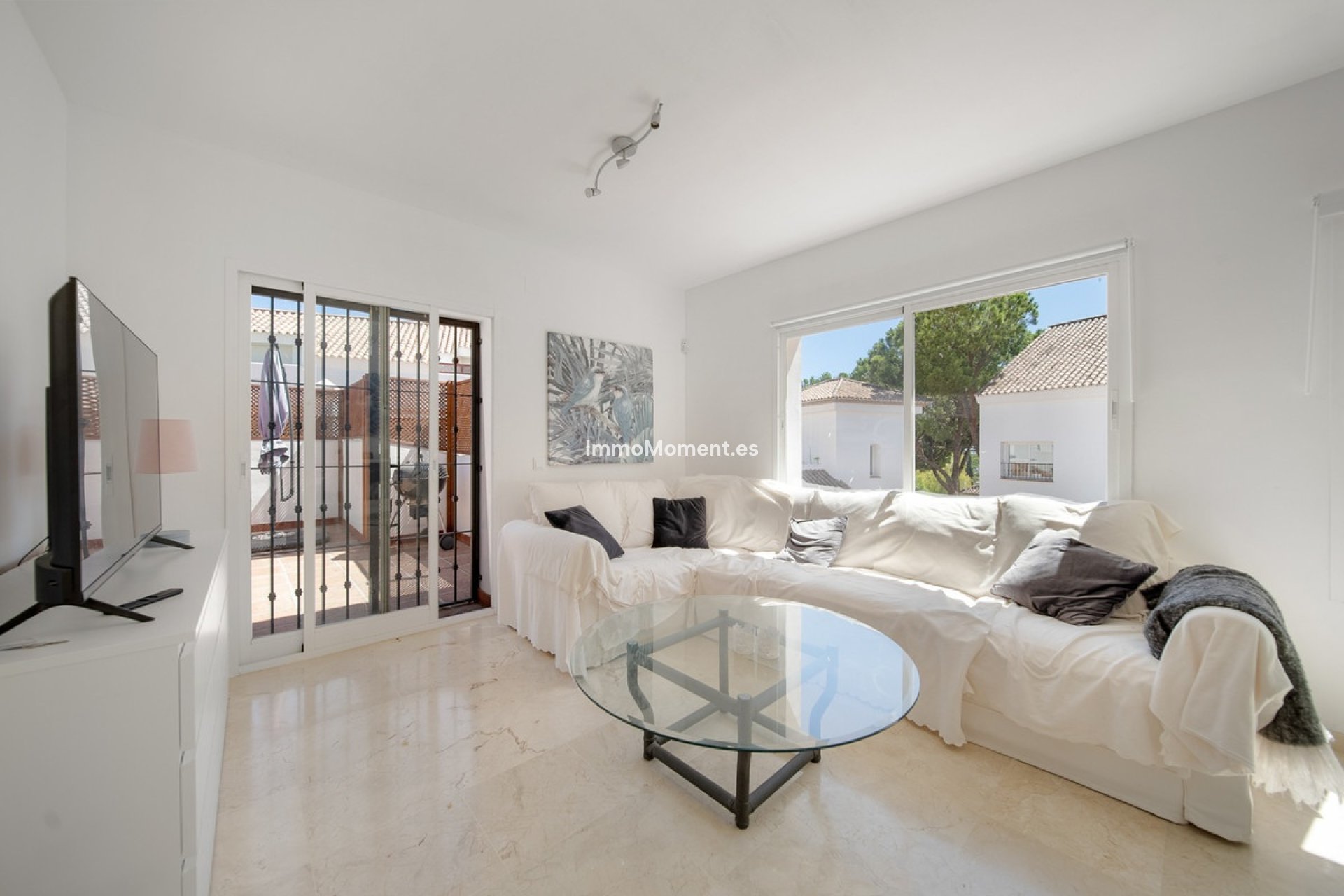 Resale - Apartment - Marbella - Nueva Andalucía