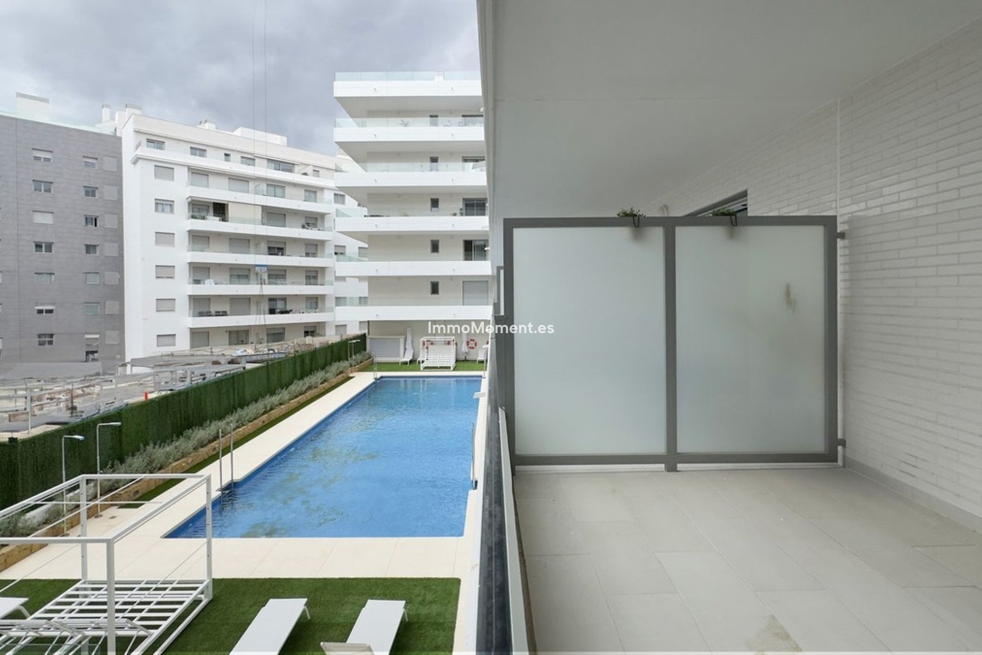 Resale - Apartment - Marbella - Nueva Andalucía