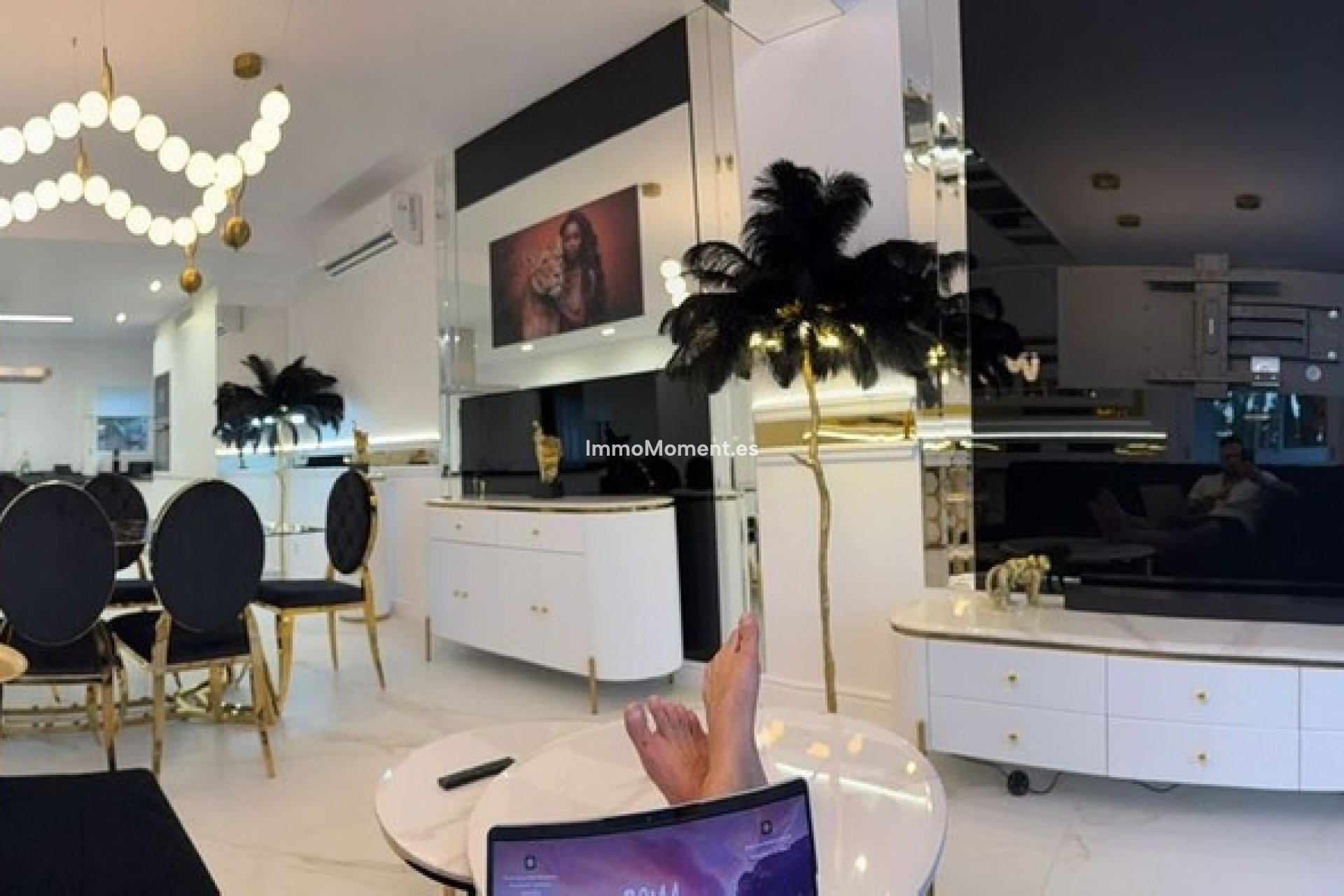 Resale - Apartment - Marbella - Nueva Andalucía