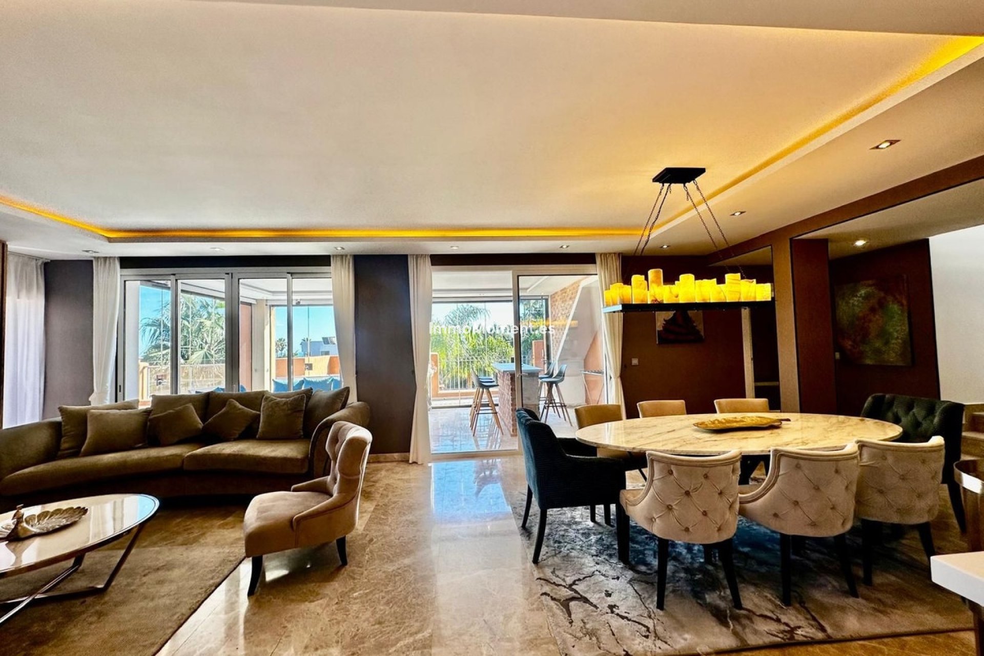 Resale - Apartment - Marbella - Nueva Andalucía