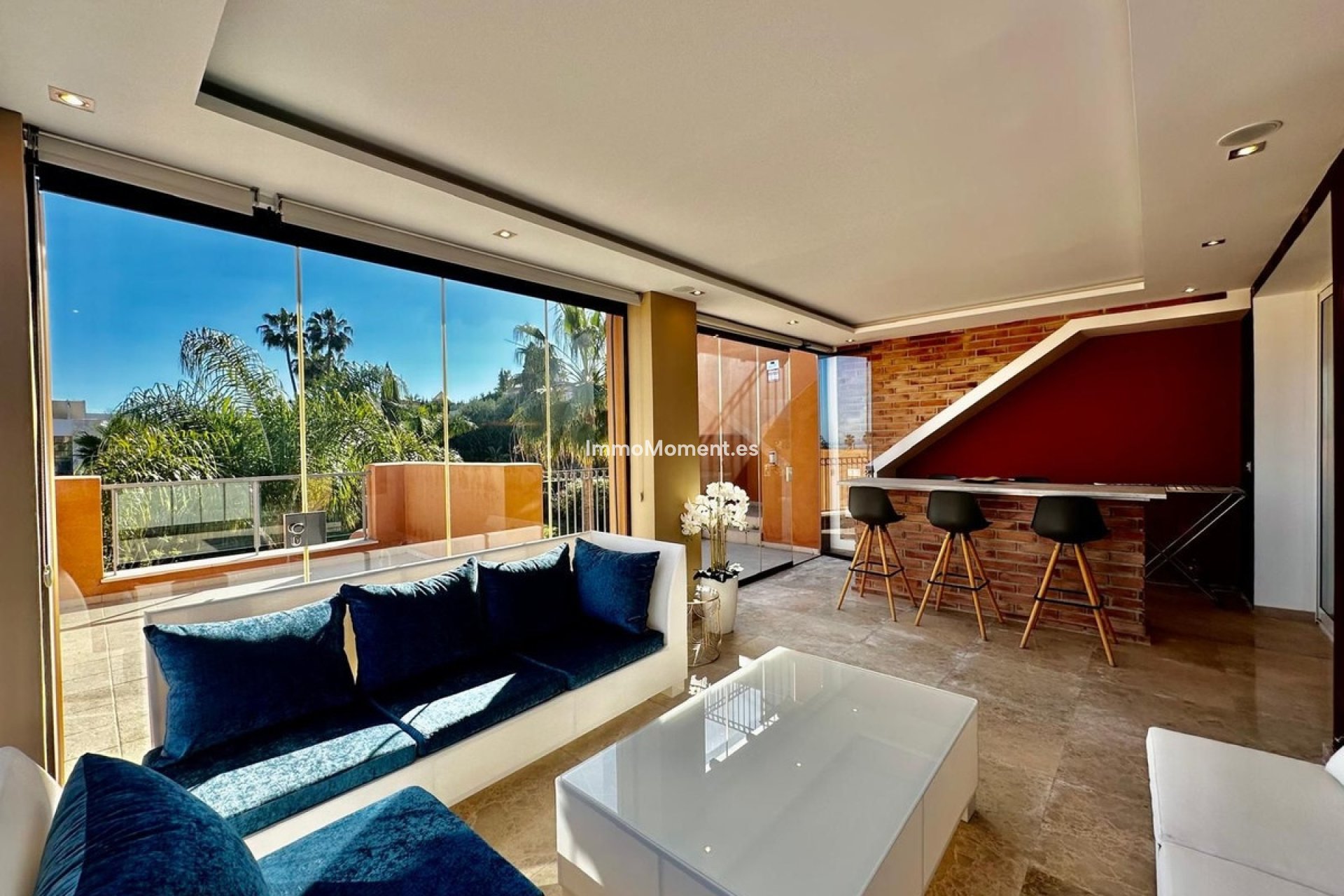 Resale - Apartment - Marbella - Nueva Andalucía