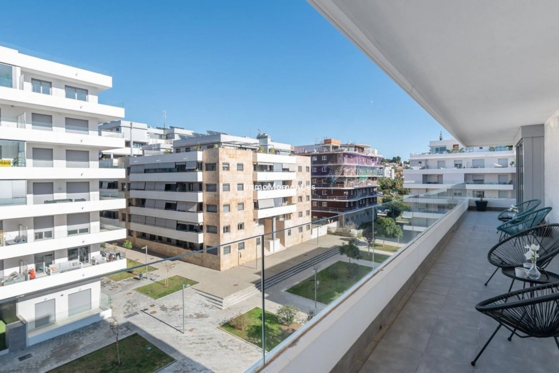 Resale - Apartment - Marbella - Nueva Andalucía