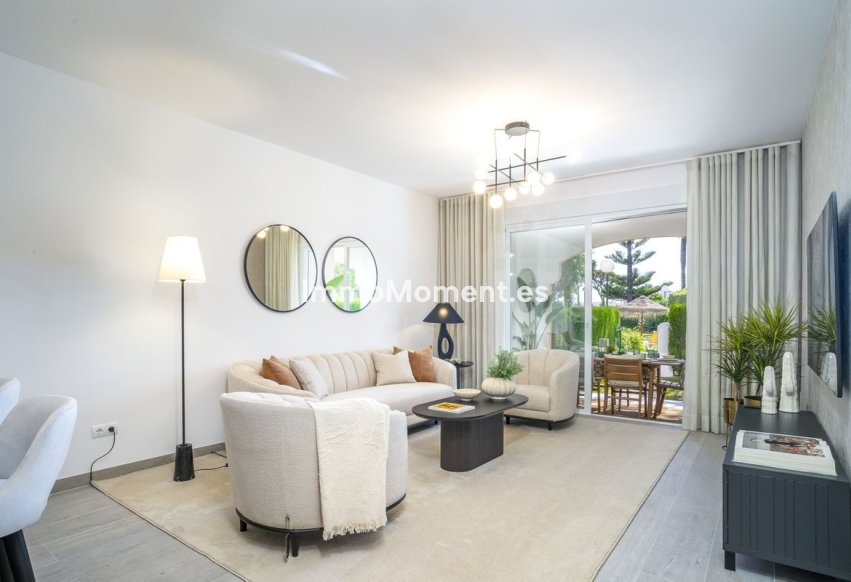 Resale - Apartment - Marbella - Nueva Andalucía