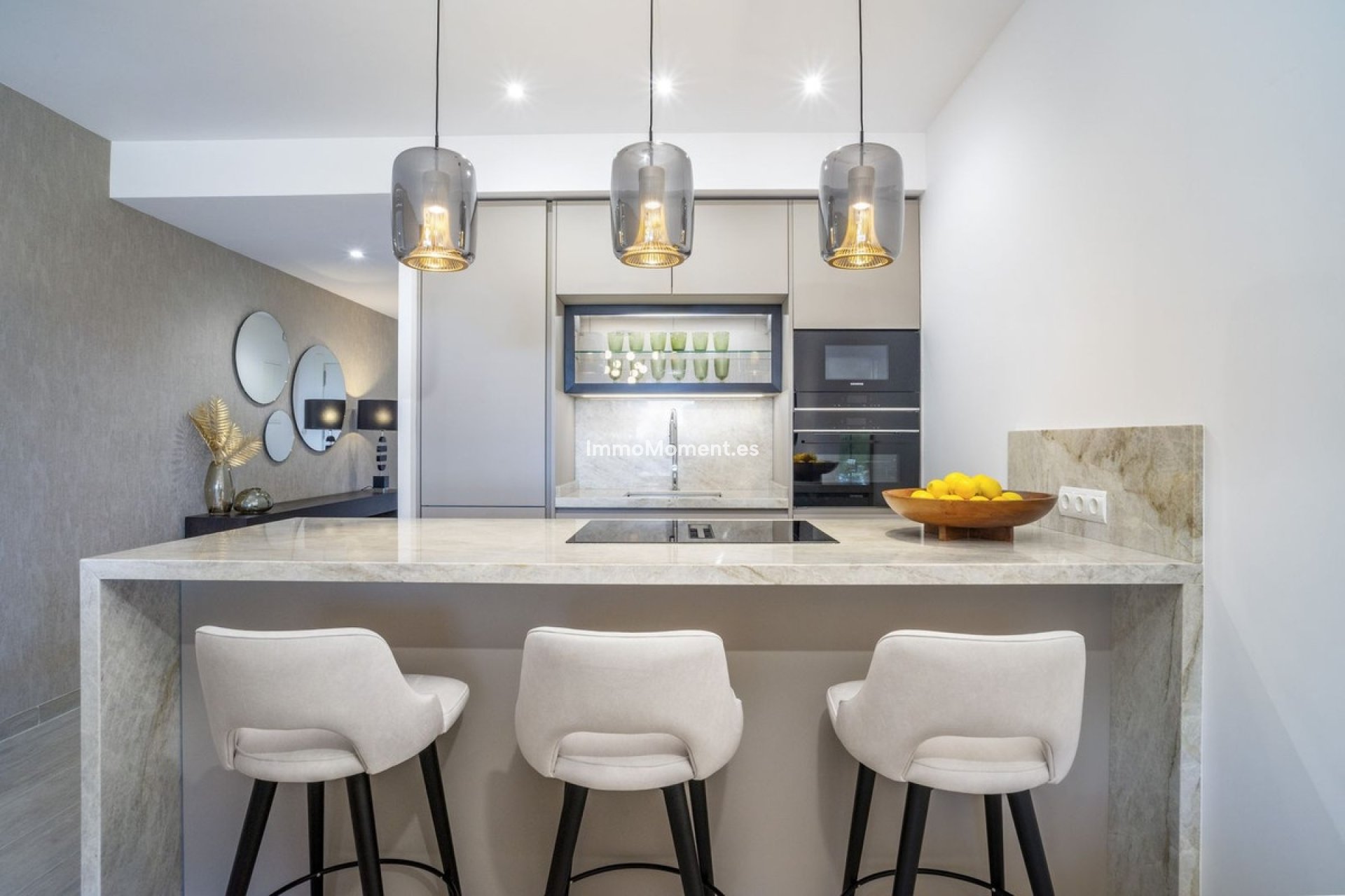 Resale - Apartment - Marbella - Nueva Andalucía