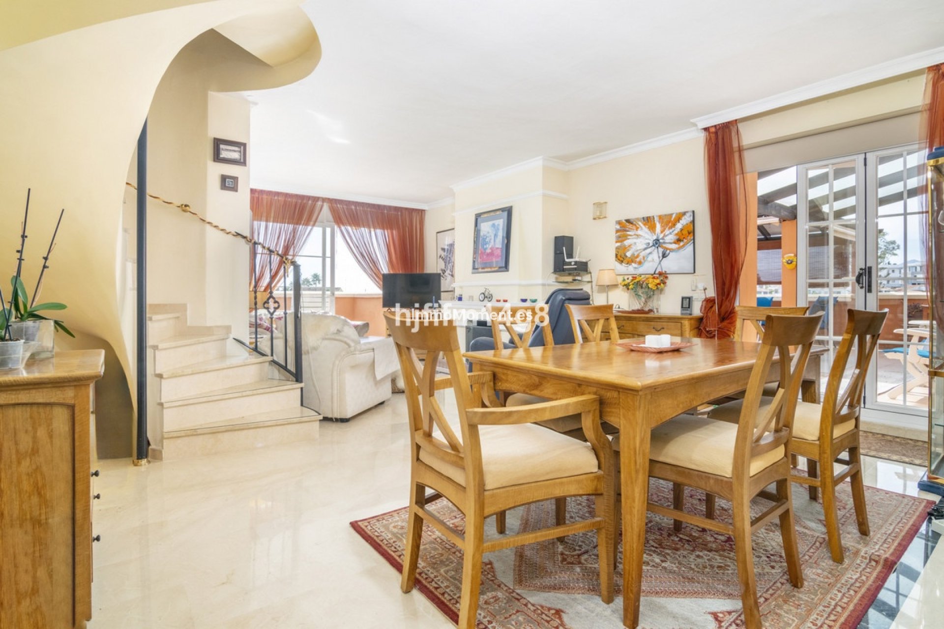 Resale - Apartment - Marbella - Nueva Andalucía