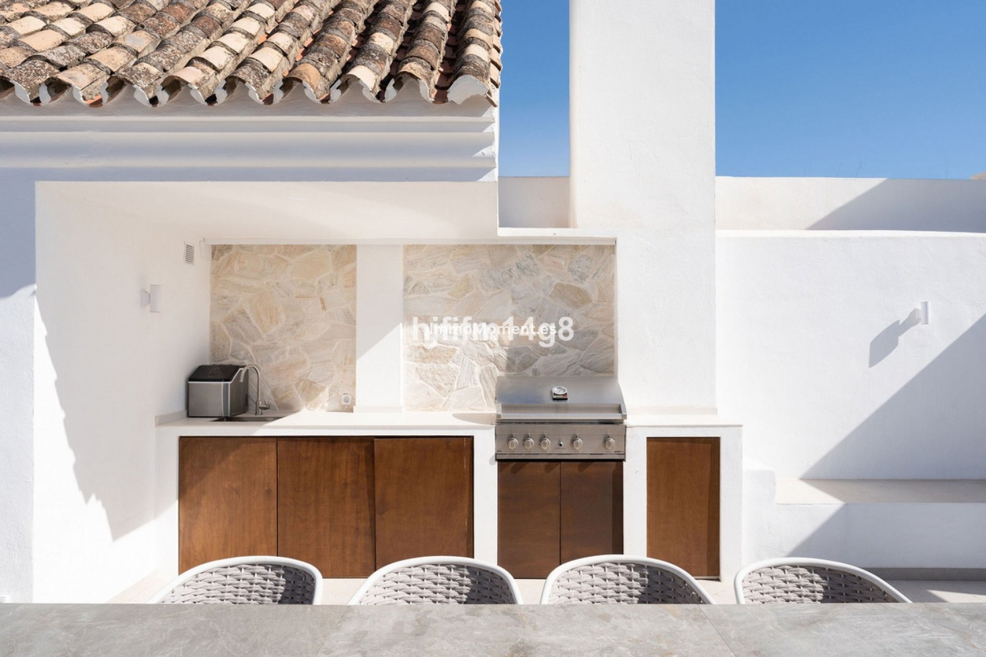 Resale - Apartment - Marbella - Nueva Andalucía