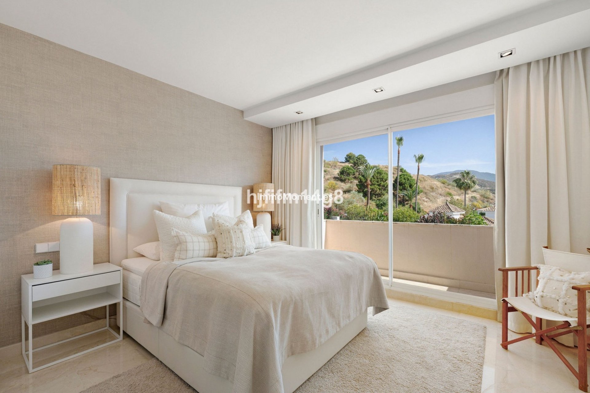 Resale - Apartment - Marbella - Nueva Andalucía