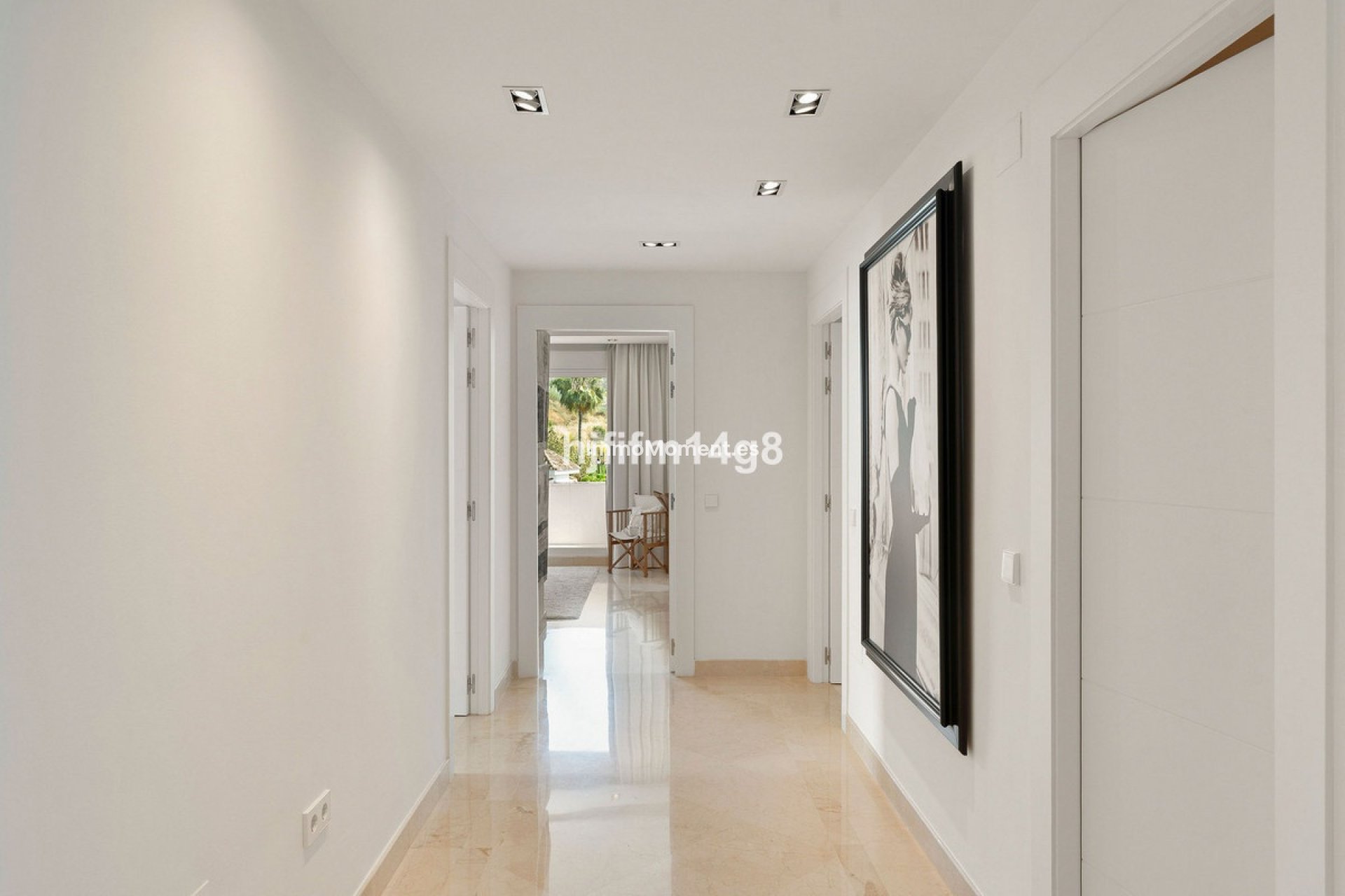 Resale - Apartment - Marbella - Nueva Andalucía