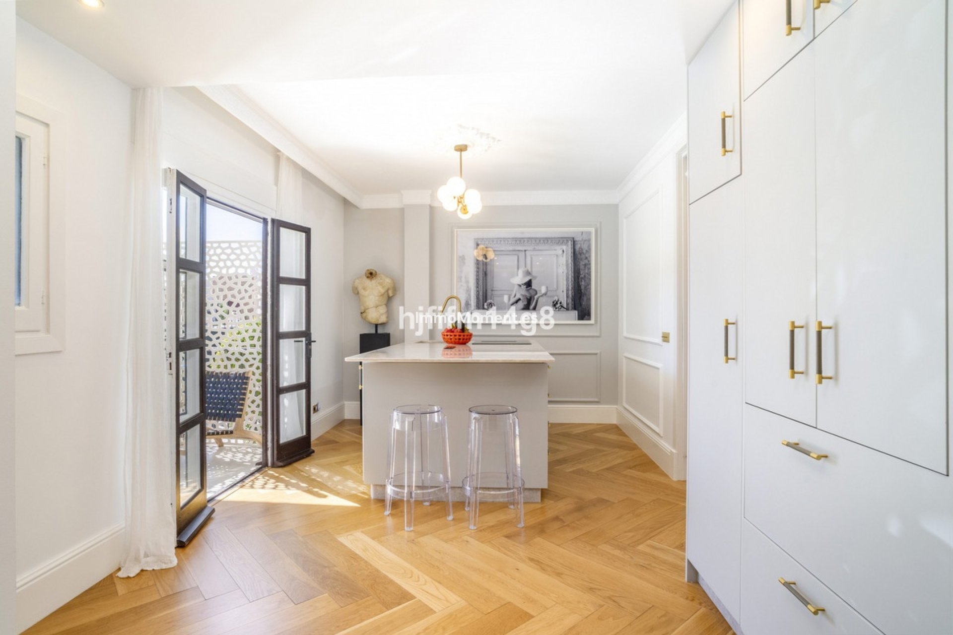 Resale - Apartment - Marbella - Nueva Andalucía