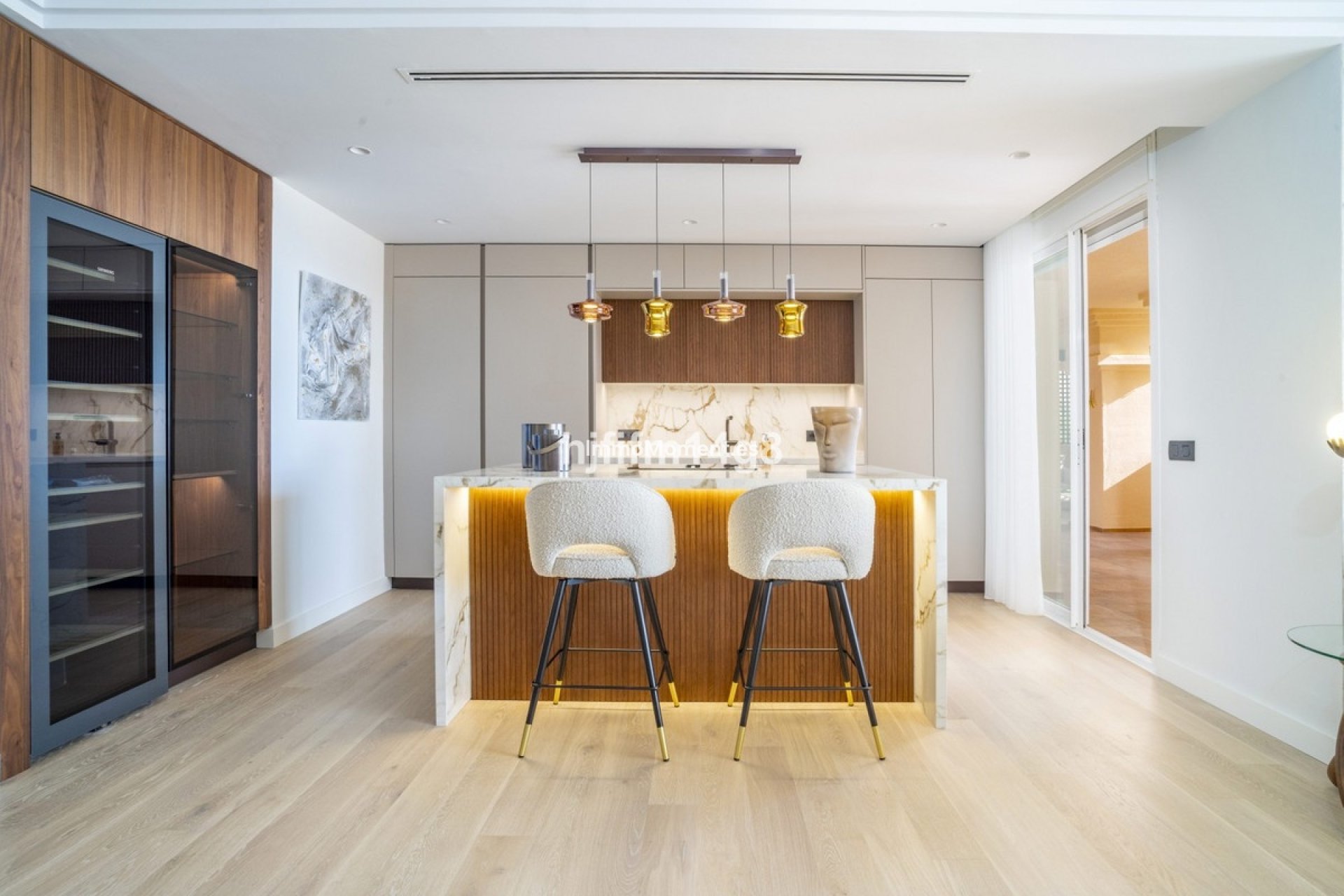 Resale - Apartment - Marbella - Nueva Andalucía