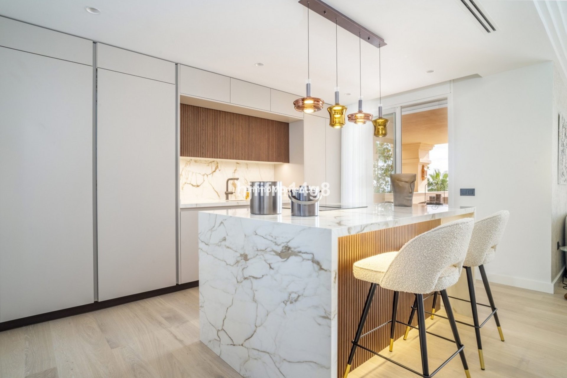 Resale - Apartment - Marbella - Nueva Andalucía