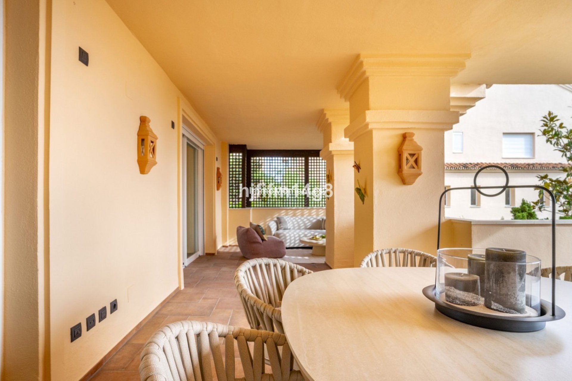 Resale - Apartment - Marbella - Nueva Andalucía