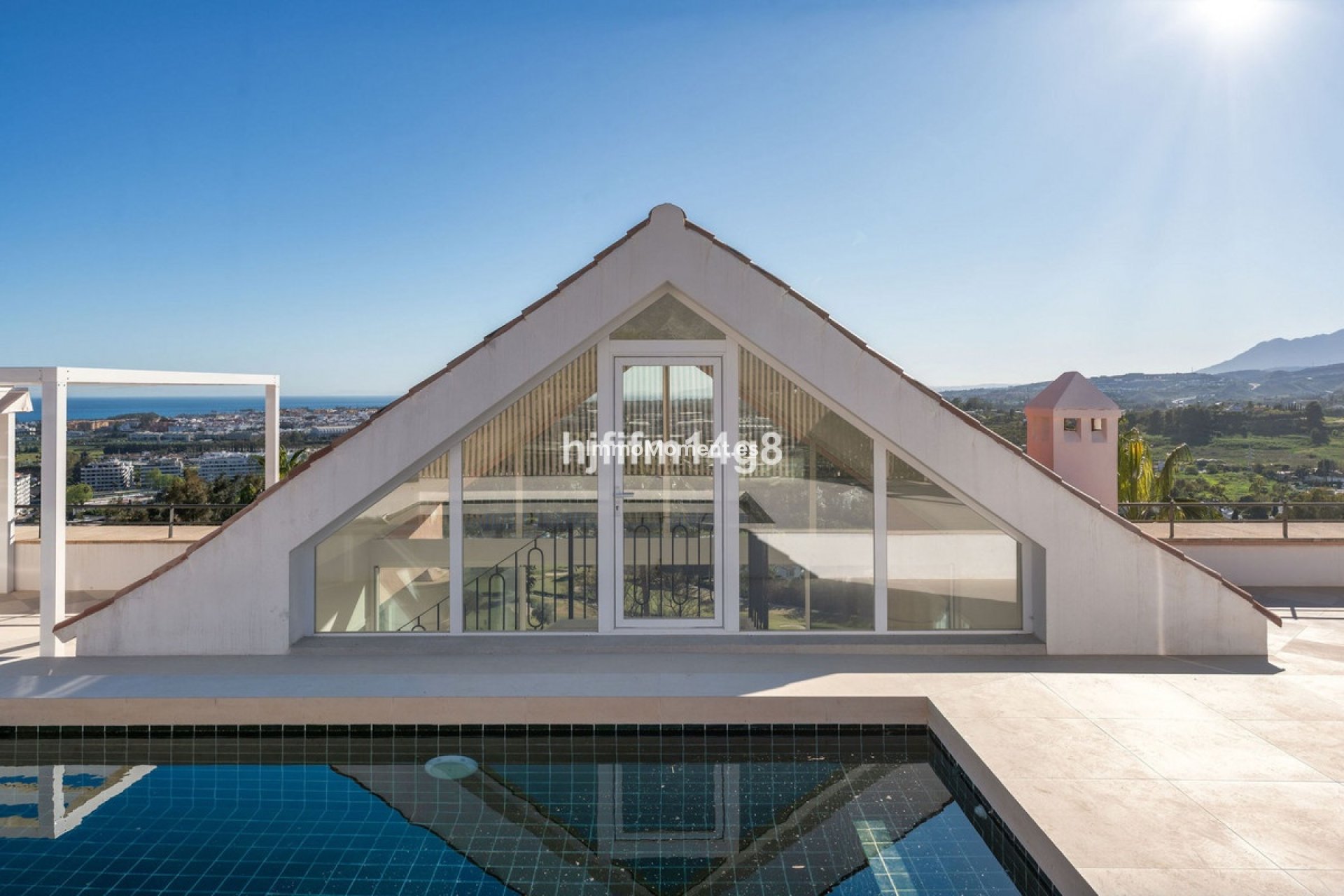 Resale - Apartment - Marbella - Nueva Andalucía