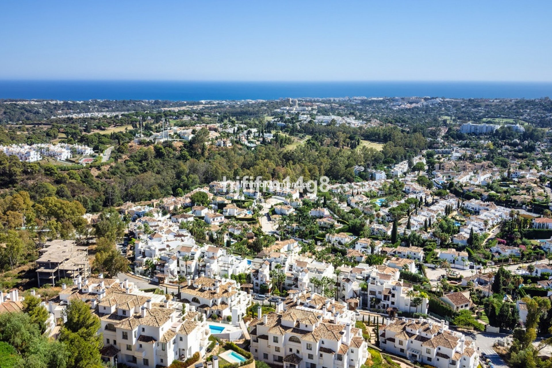 Resale - Apartment - Marbella - Nueva Andalucía