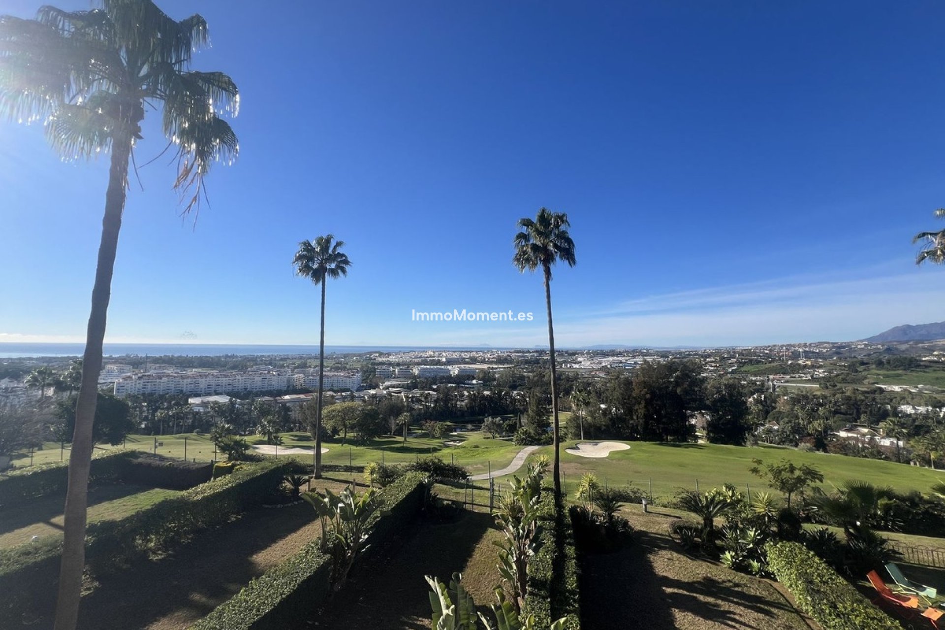 Resale - Apartment - Marbella - Nueva Andalucía