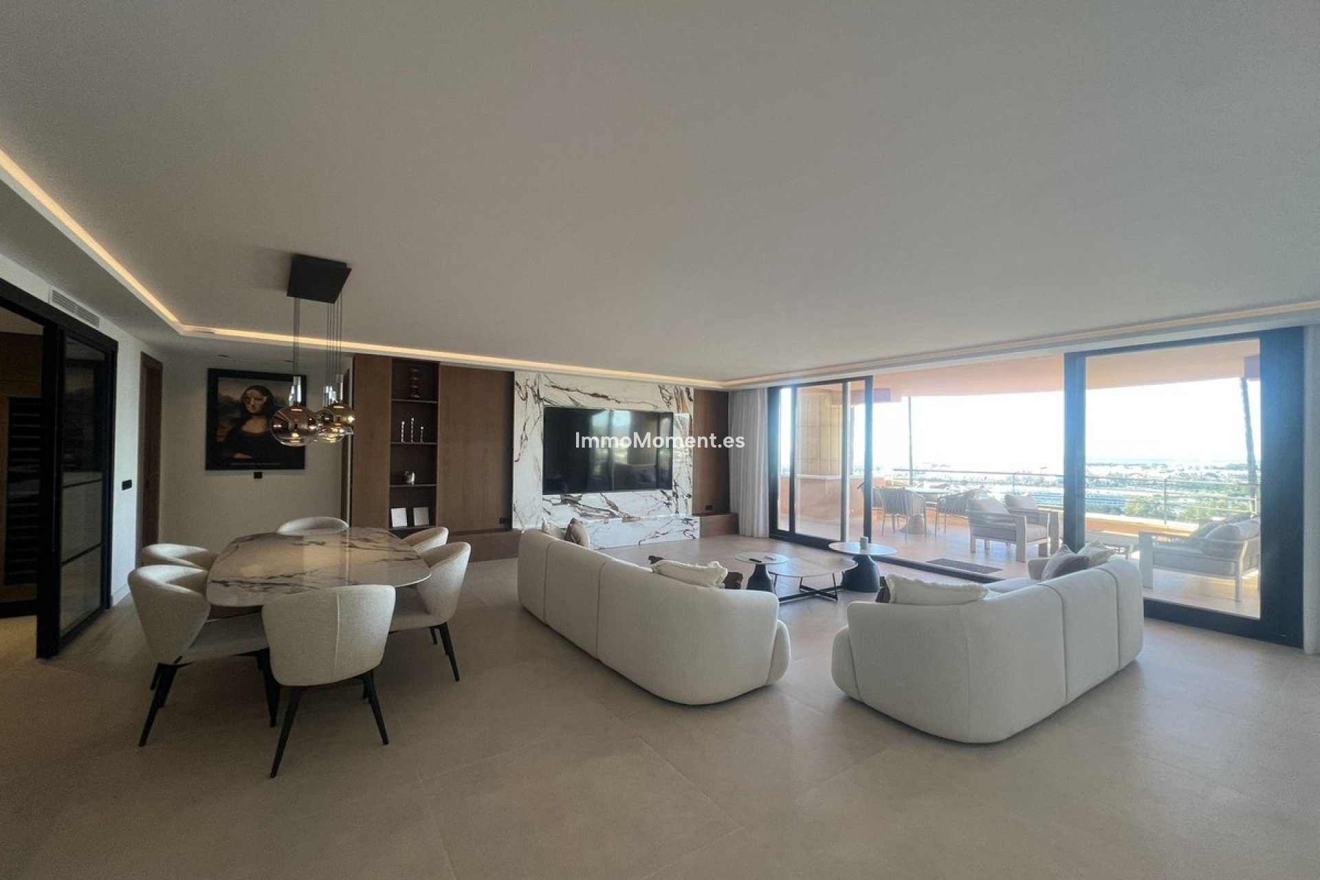 Resale - Apartment - Marbella - Nueva Andalucía