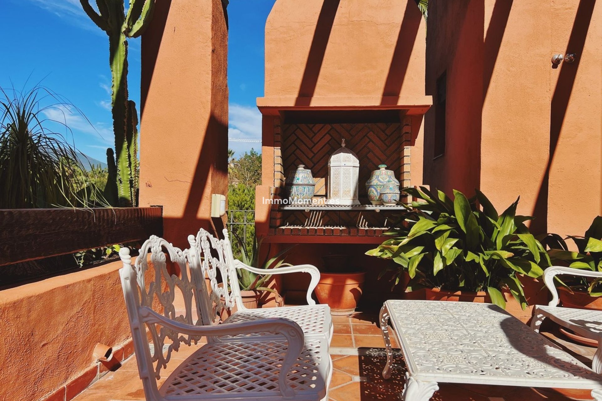 Resale - Apartment - Marbella - Nueva Andalucía