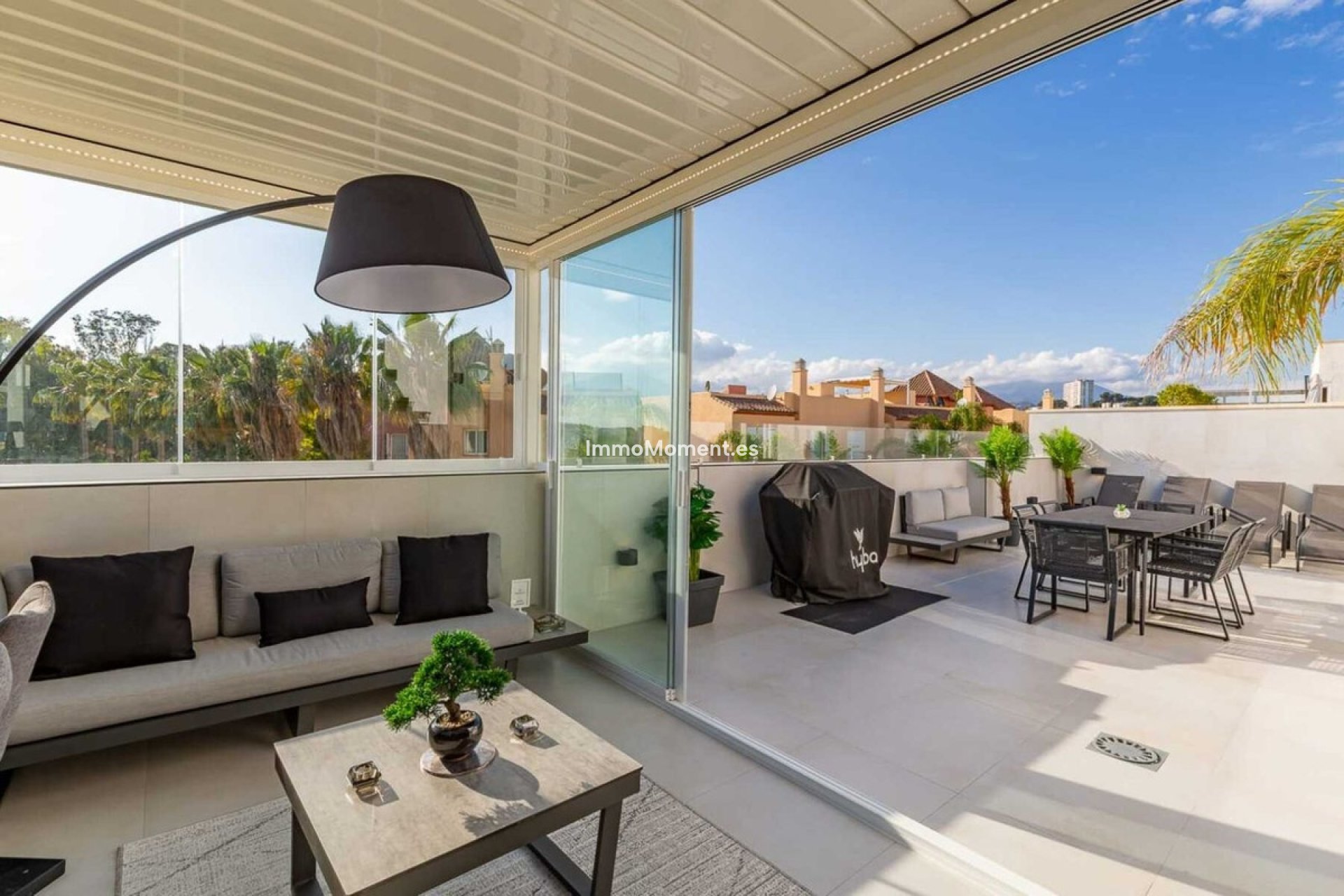 Resale - Apartment - Marbella - Nueva Andalucía