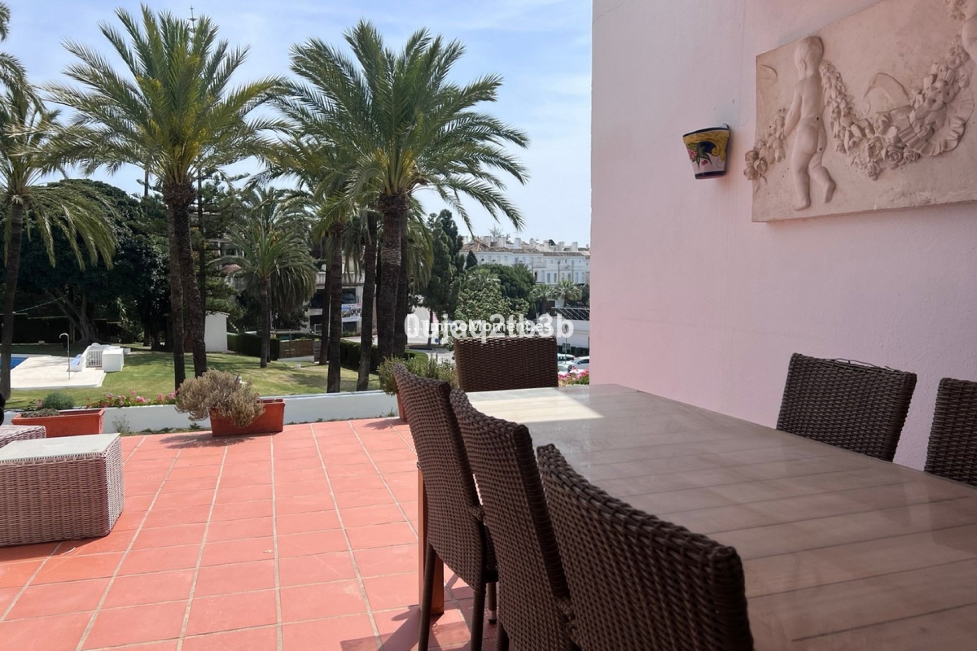 Resale - Apartment - Marbella - Nueva Andalucía