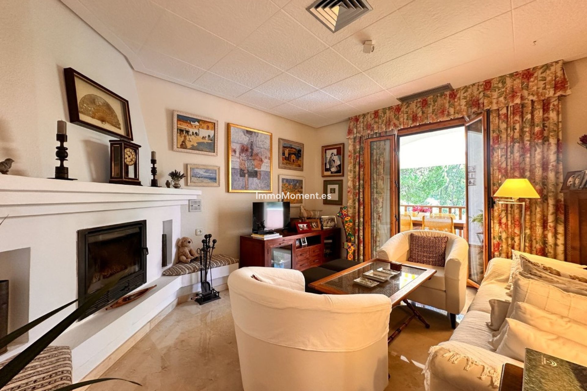 Resale - Apartment - Marbella - Nueva Andalucía