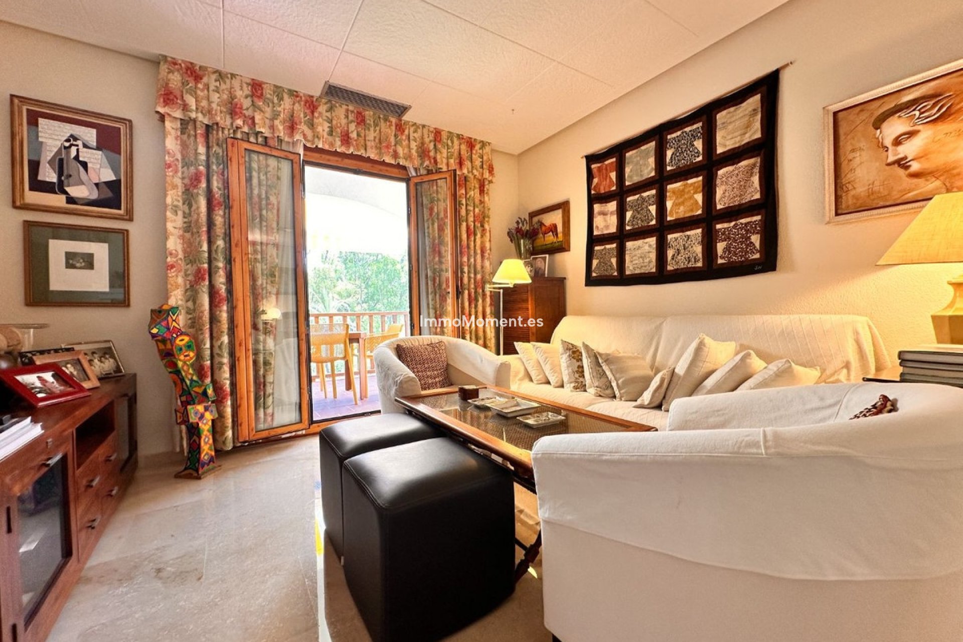 Resale - Apartment - Marbella - Nueva Andalucía