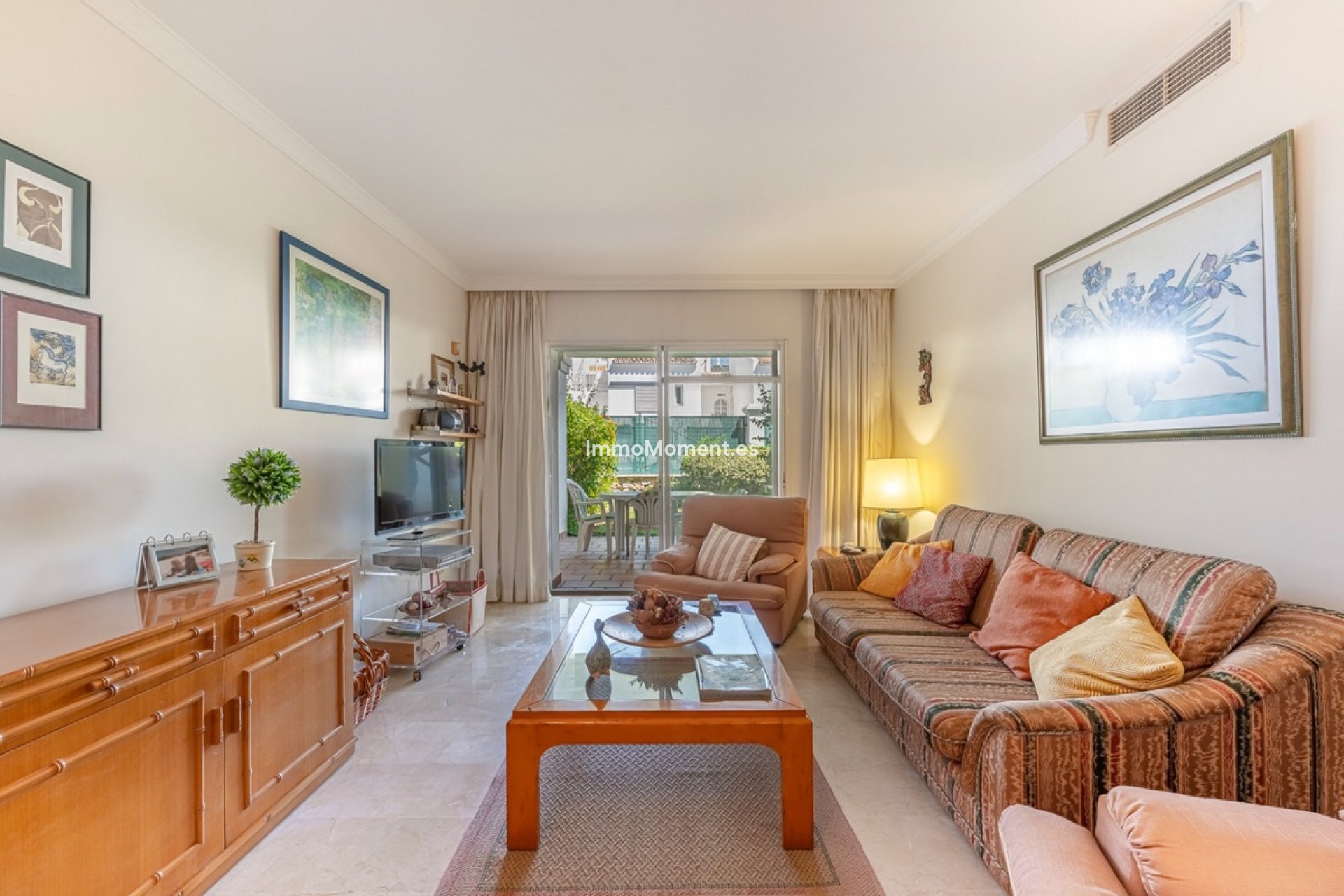 Resale - Apartment - Marbella - Nueva Andalucía