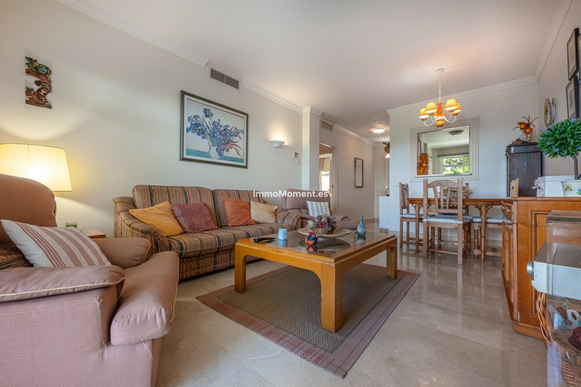 Resale - Apartment - Marbella - Nueva Andalucía