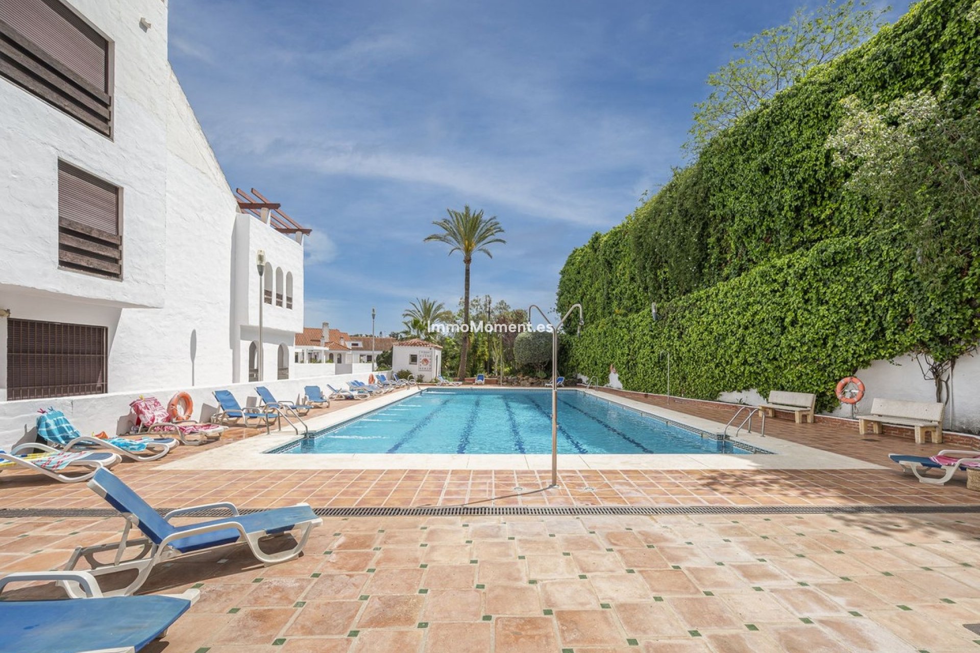 Resale - Apartment - Marbella - Nueva Andalucía
