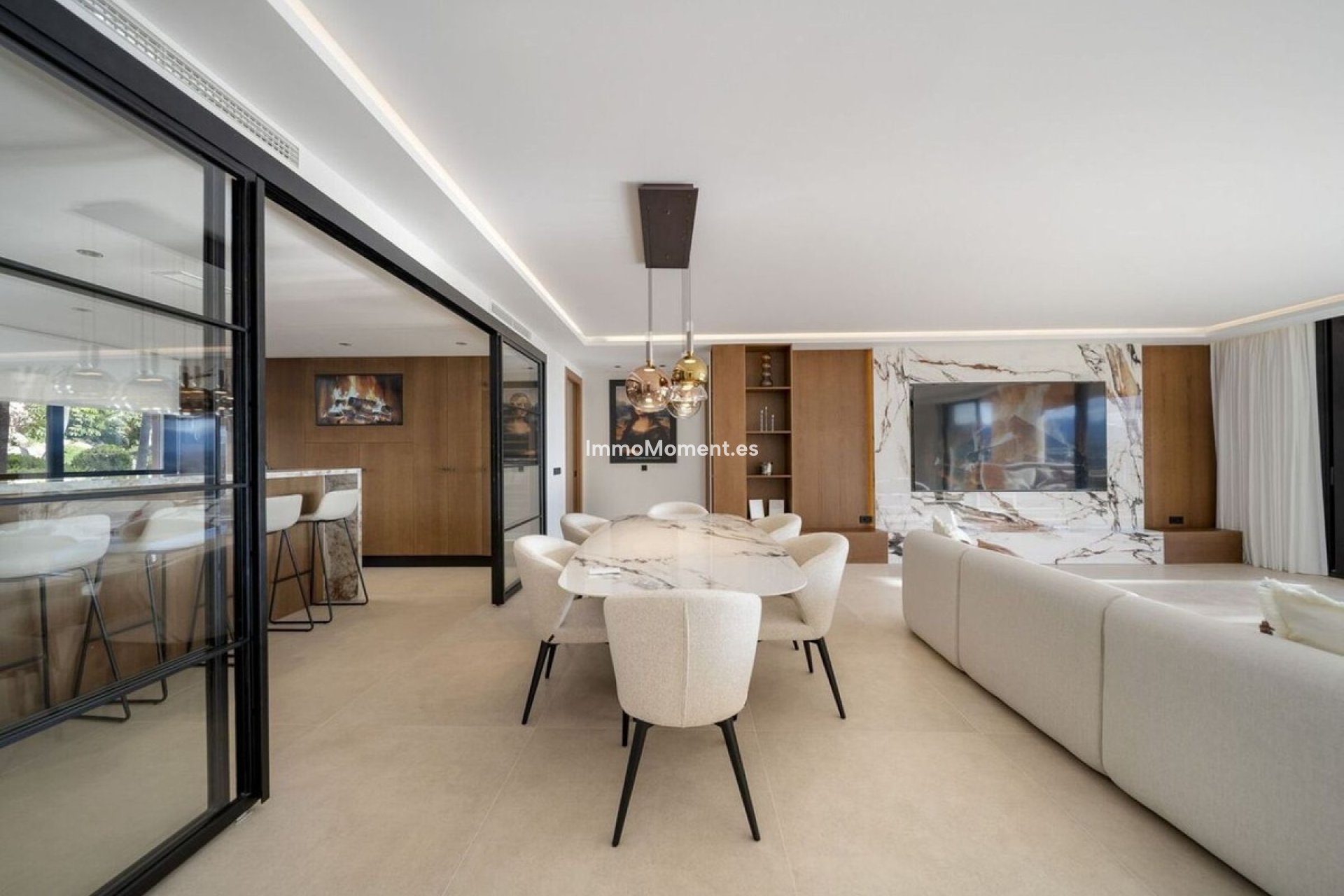 Resale - Apartment - Marbella - Nueva Andalucía