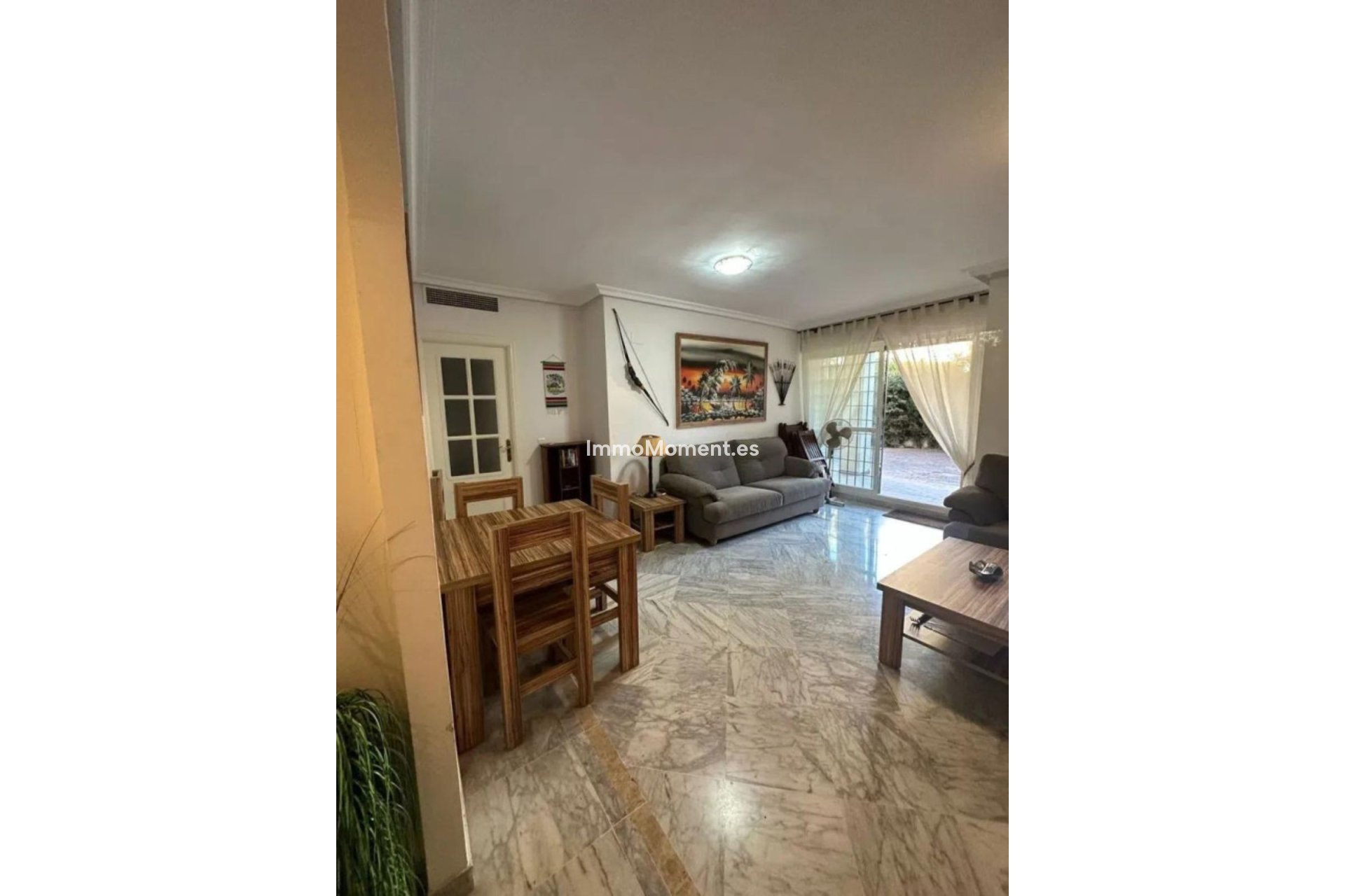Resale - Apartment - Marbella - Nueva Andalucía