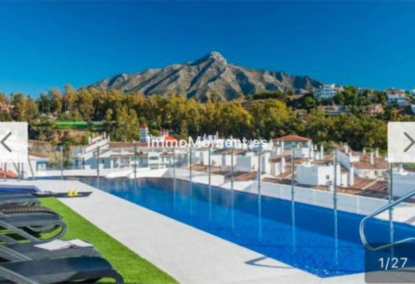 Resale - Apartment - Marbella - Nueva Andalucía