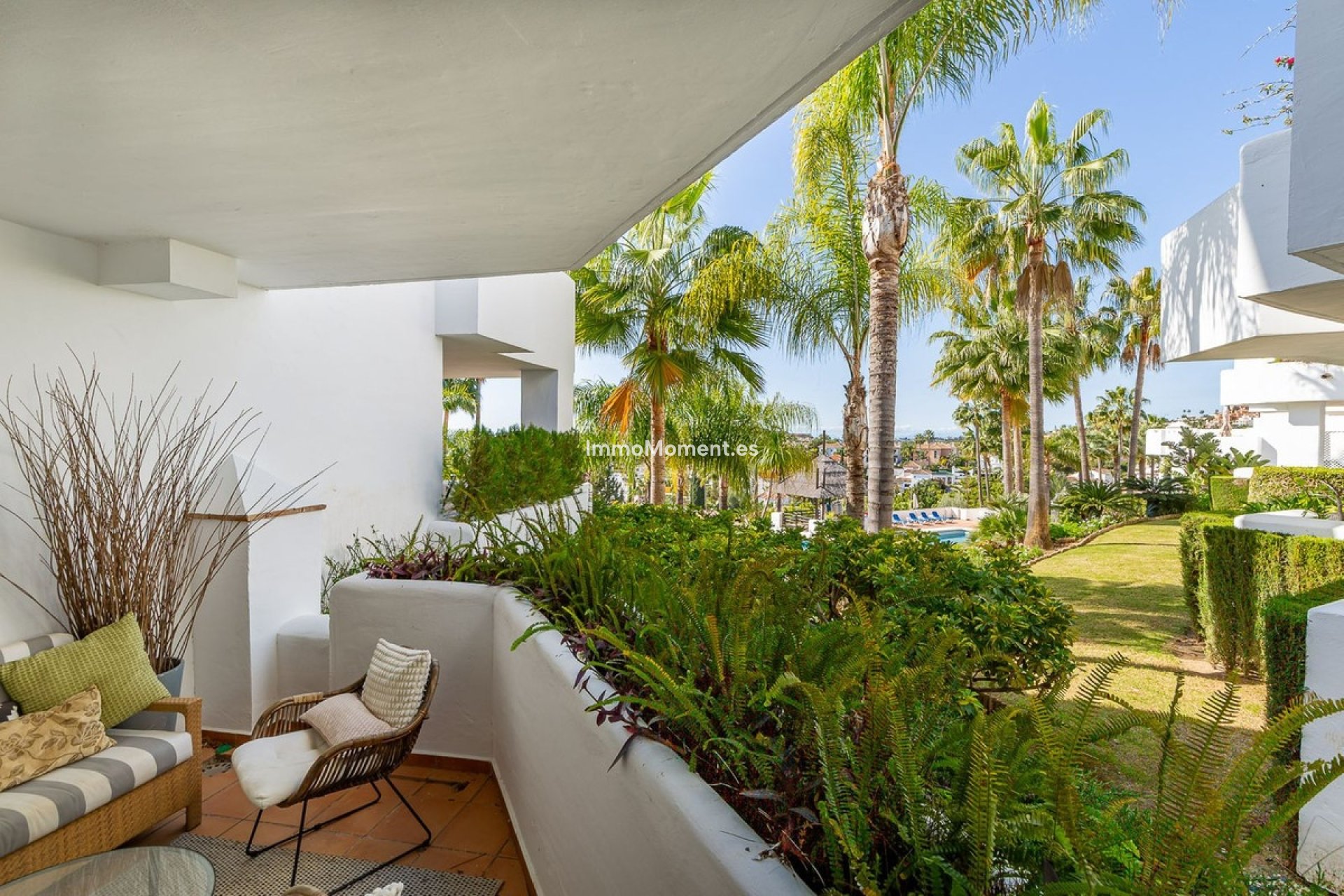 Resale - Apartment - Marbella - Nueva Andalucía