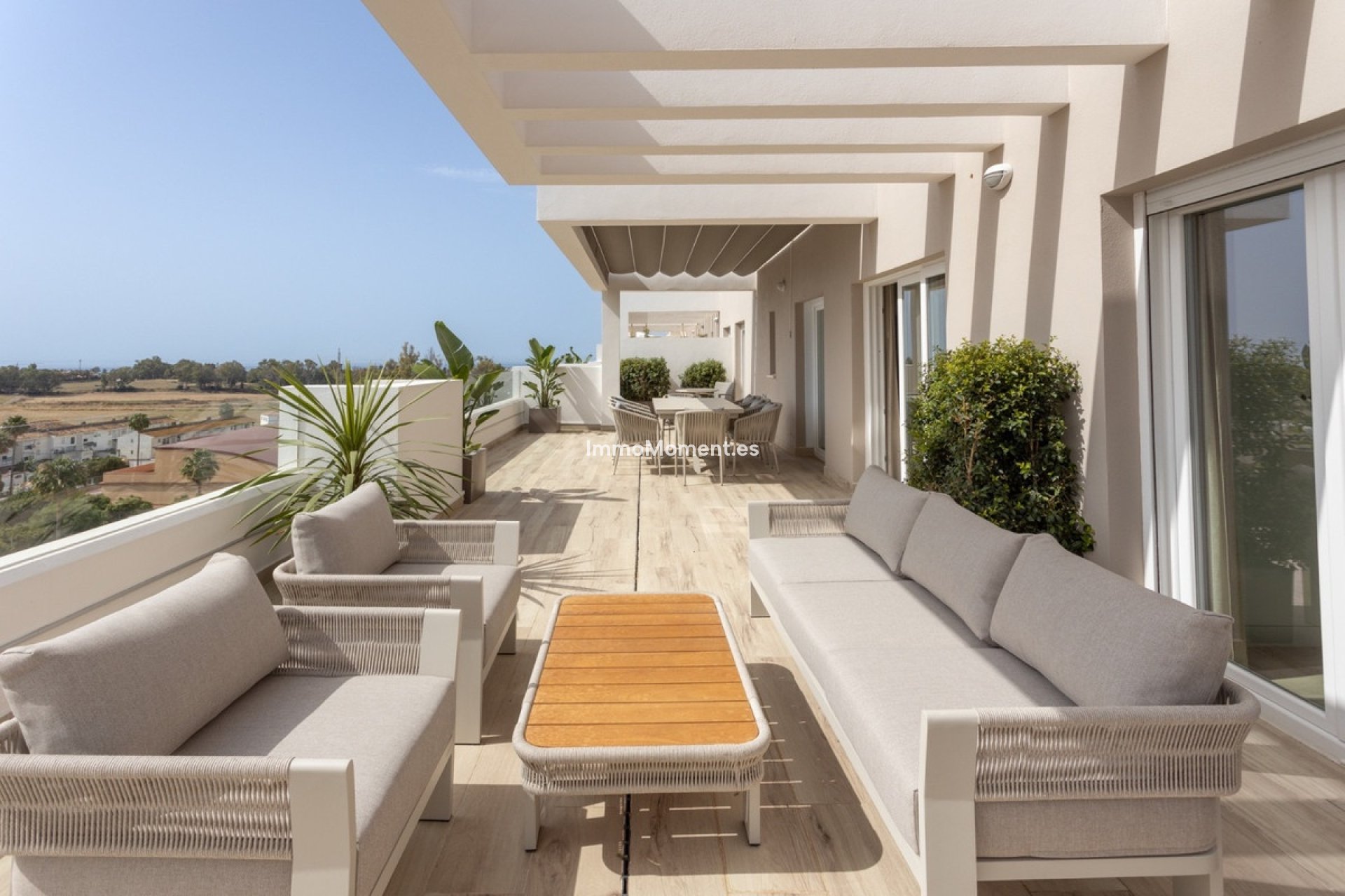 Resale - Apartment - Marbella - Nueva Andalucía