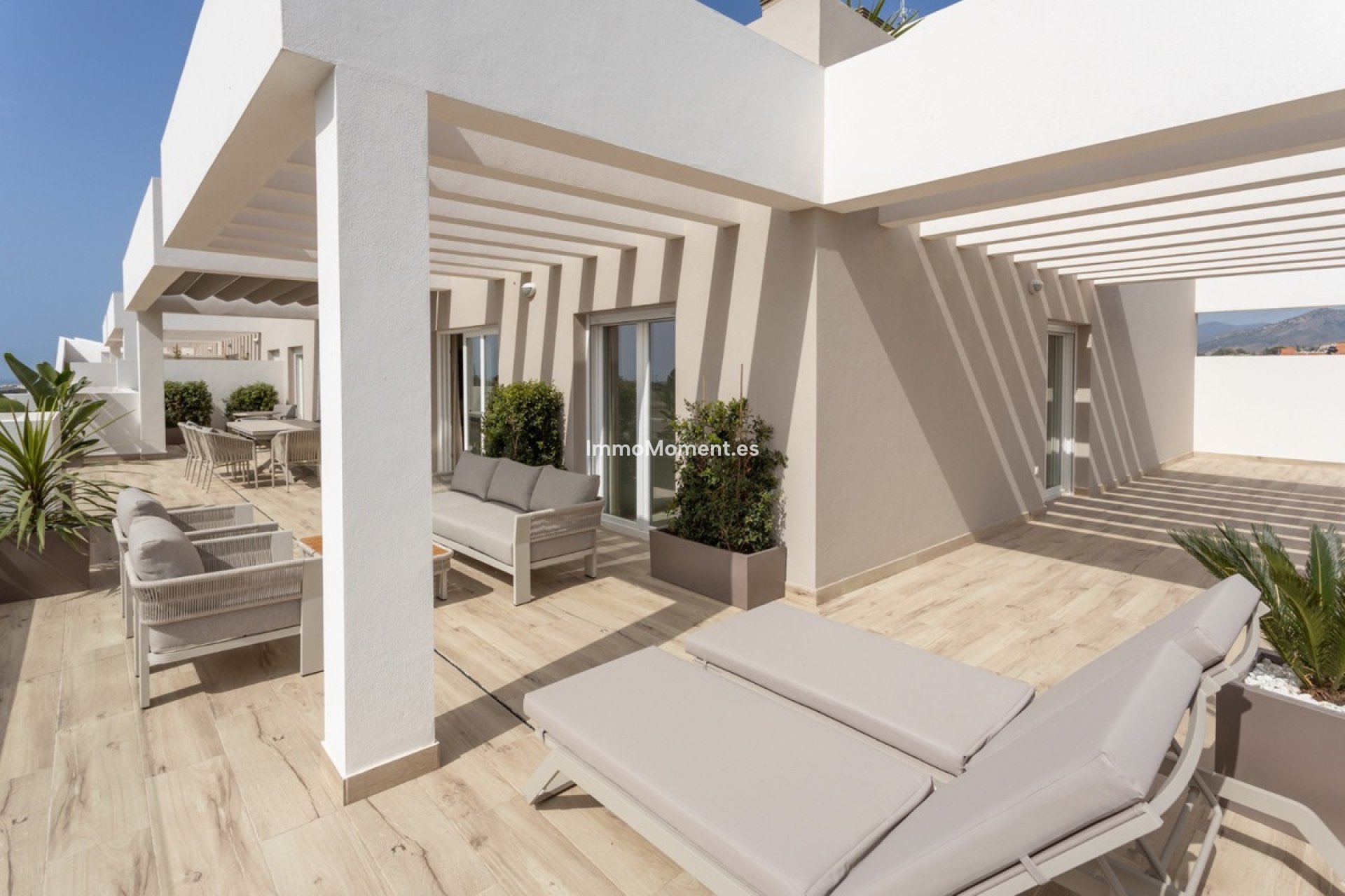 Resale - Apartment - Marbella - Nueva Andalucía