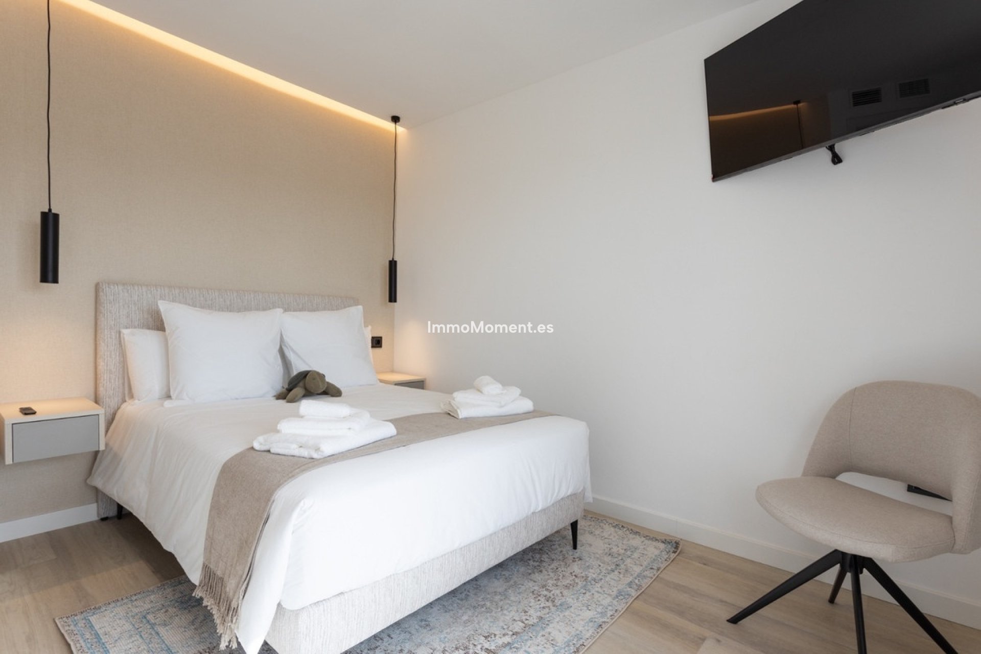 Resale - Apartment - Marbella - Nueva Andalucía