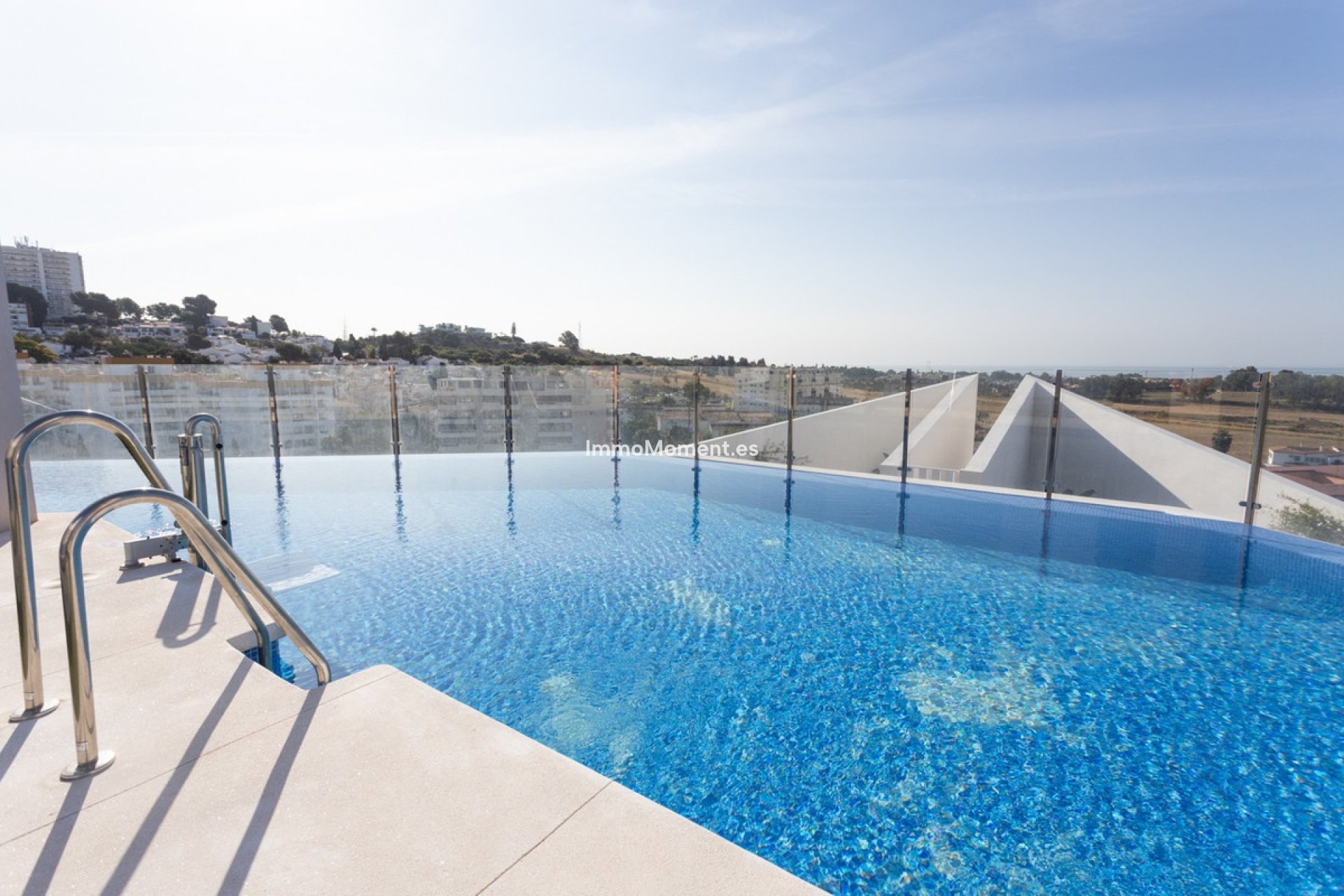 Resale - Apartment - Marbella - Nueva Andalucía