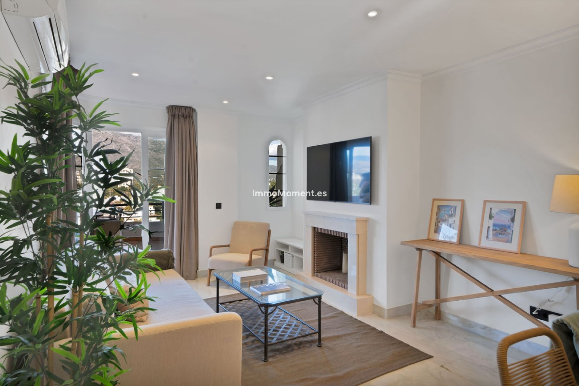 Resale - Apartment - Marbella - Nueva Andalucía